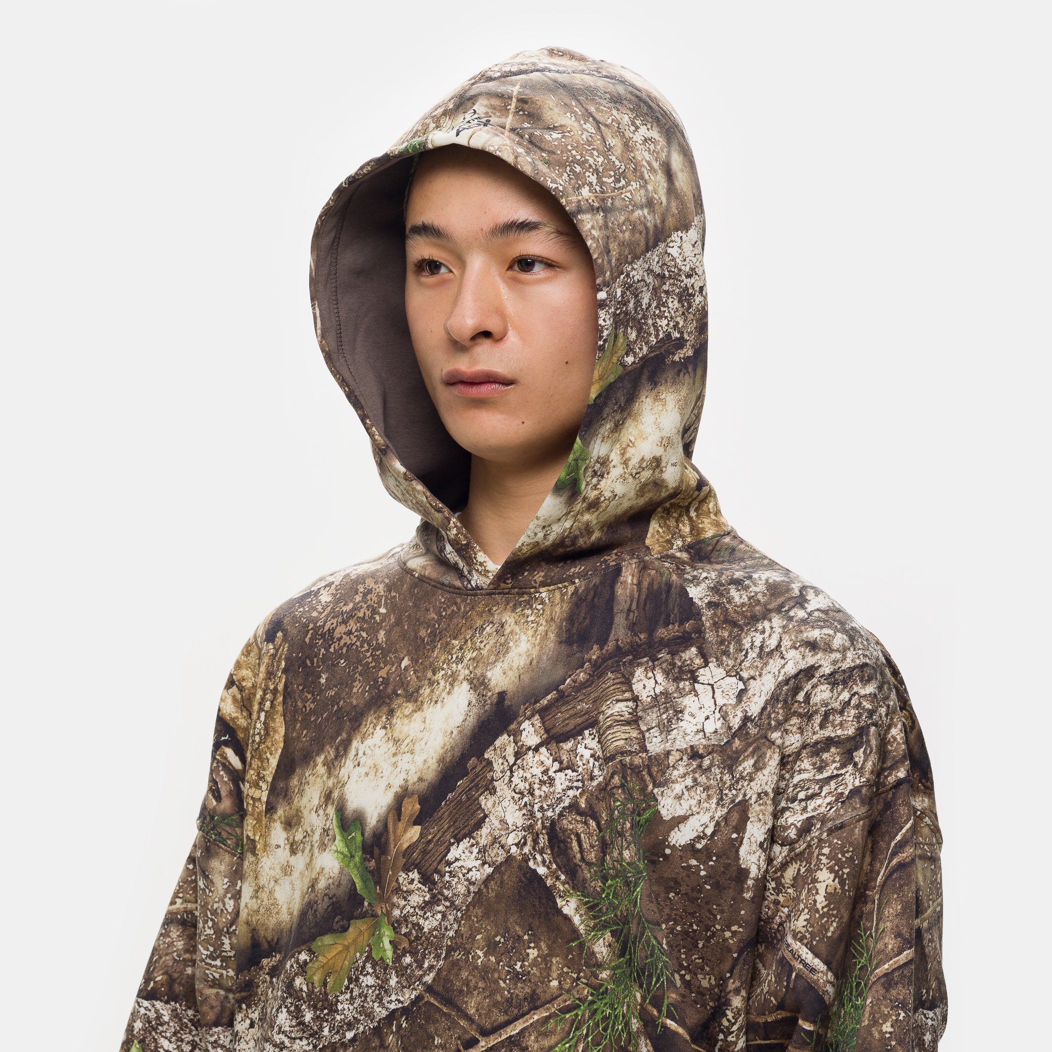 Brooklyn Realtree Pullover Hoodie in Medium Olive/Sail - Image 4