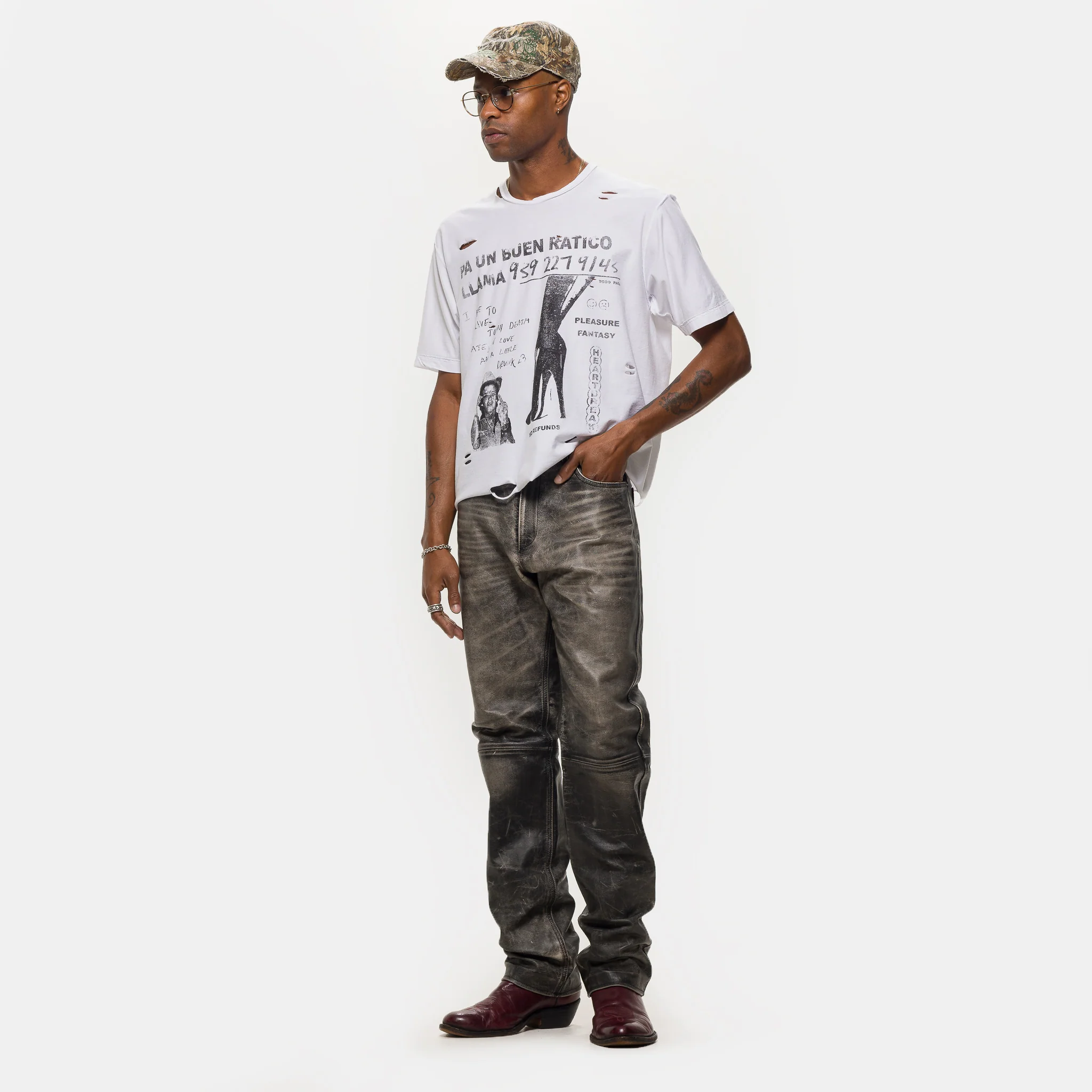 Buen Ratico T-Shirt in White - Image 2