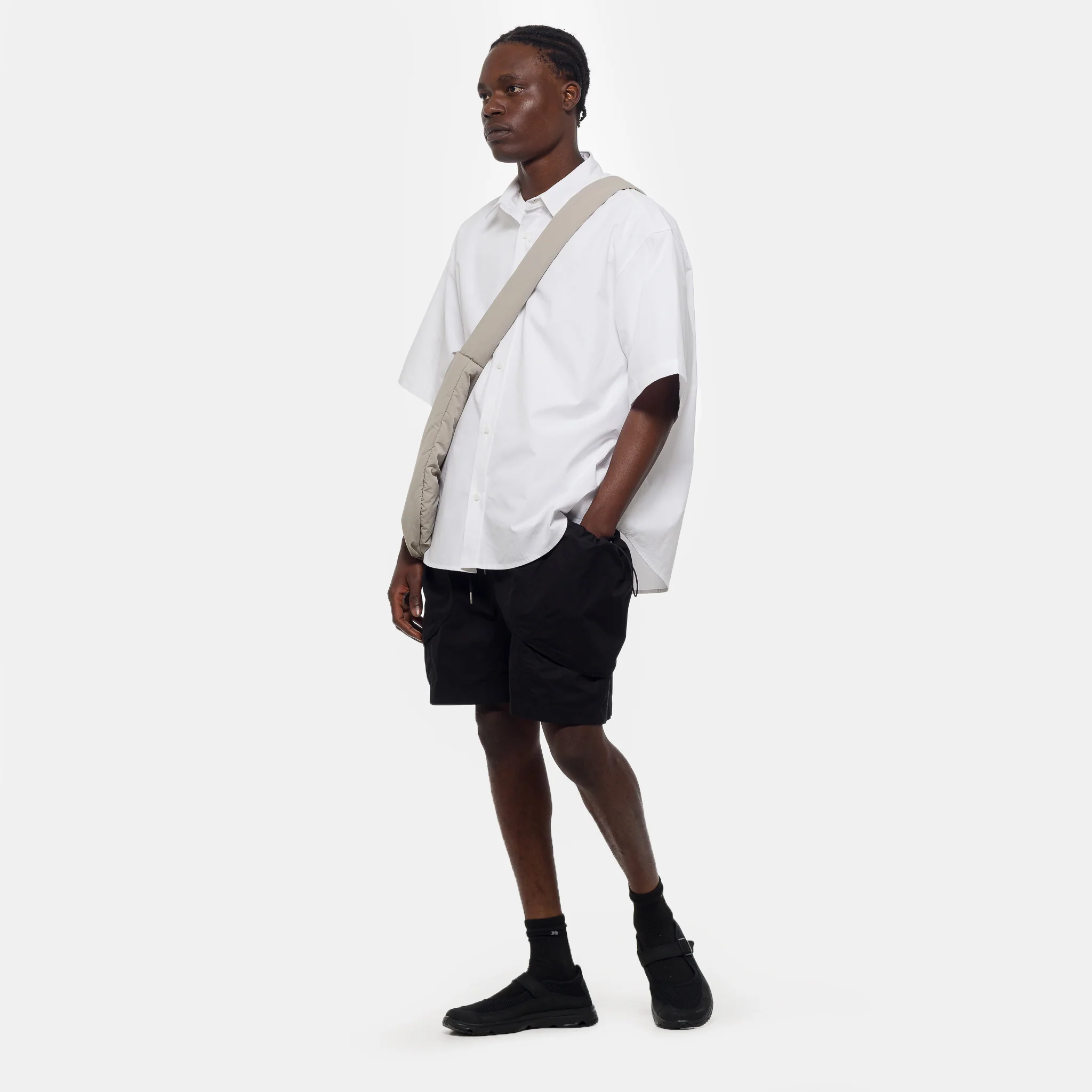 Bungee Cargo Shorts in Black - Image 2
