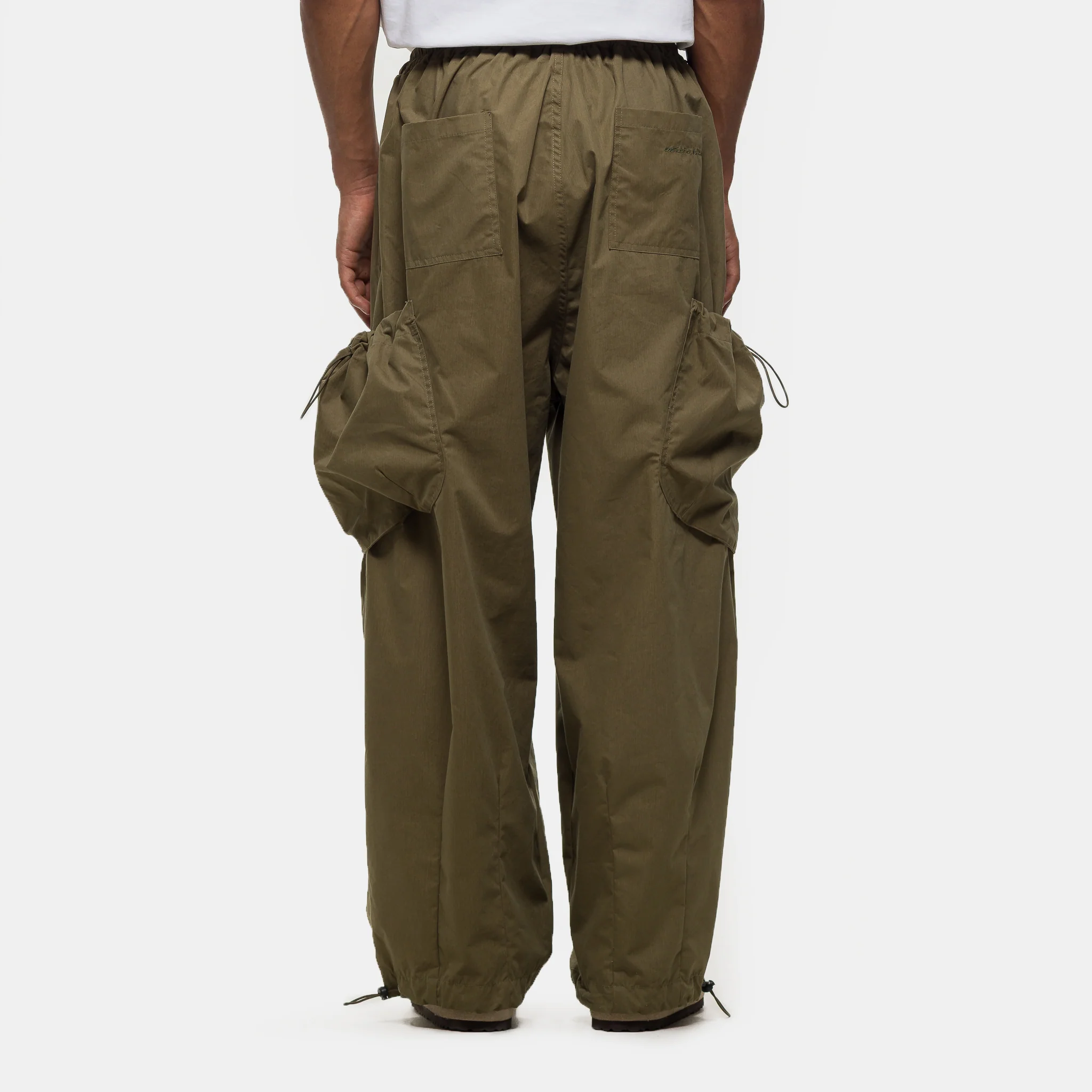 Bungee Strap Cargo Pant in Khaki - Image 3