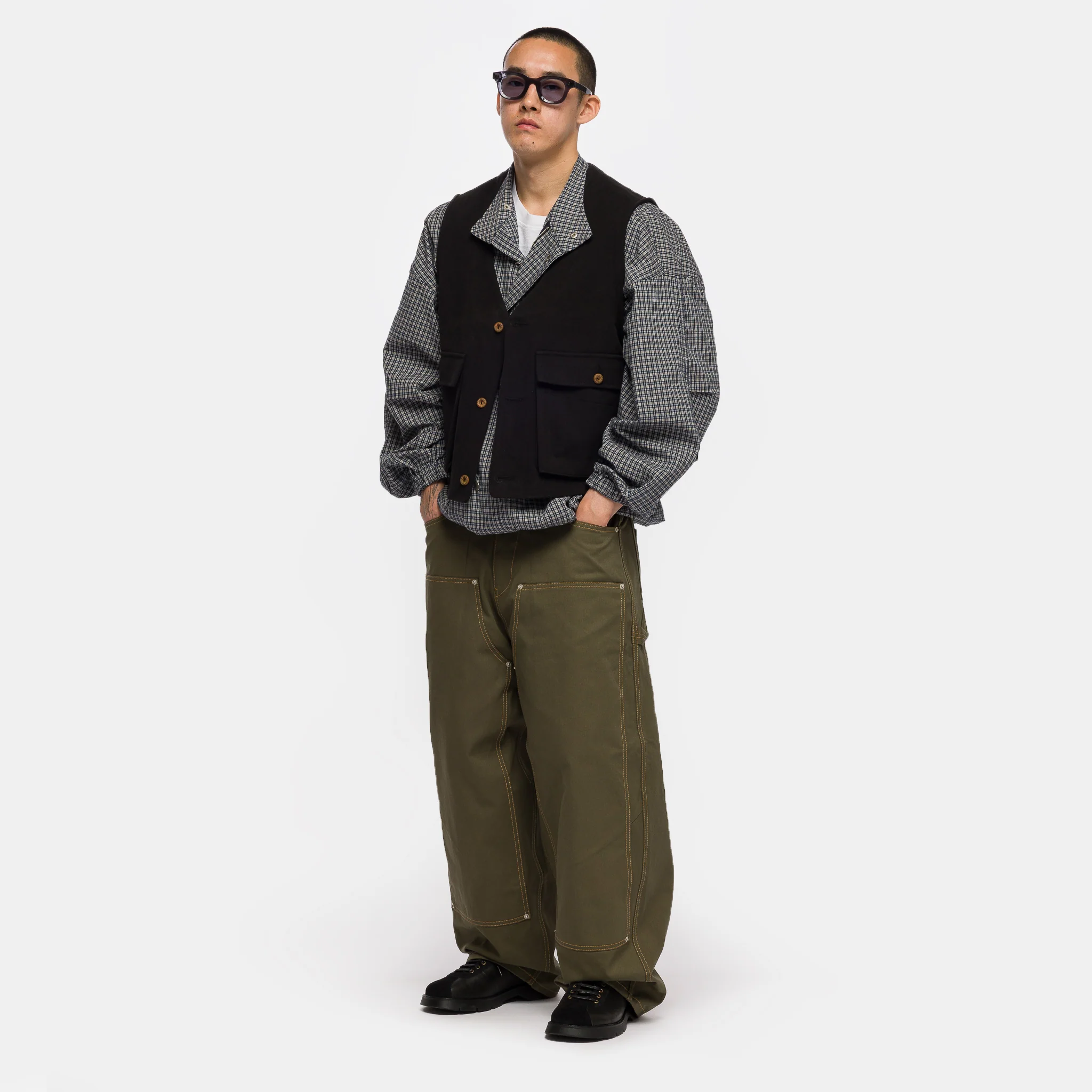 Carpenter Balloon Pants V2 in Khaki - Image 2