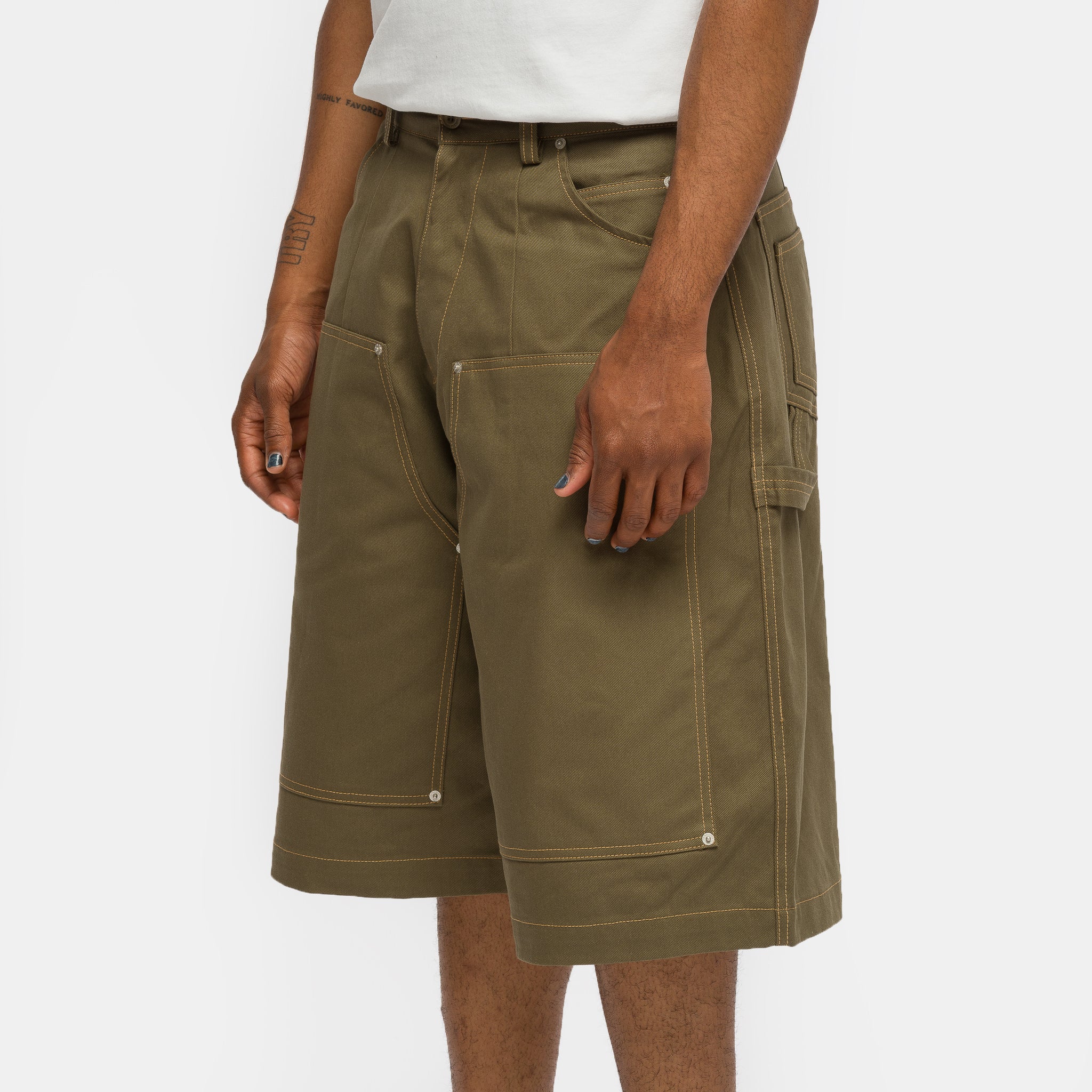 Carpenter Wide Short in Khaki - Image 4