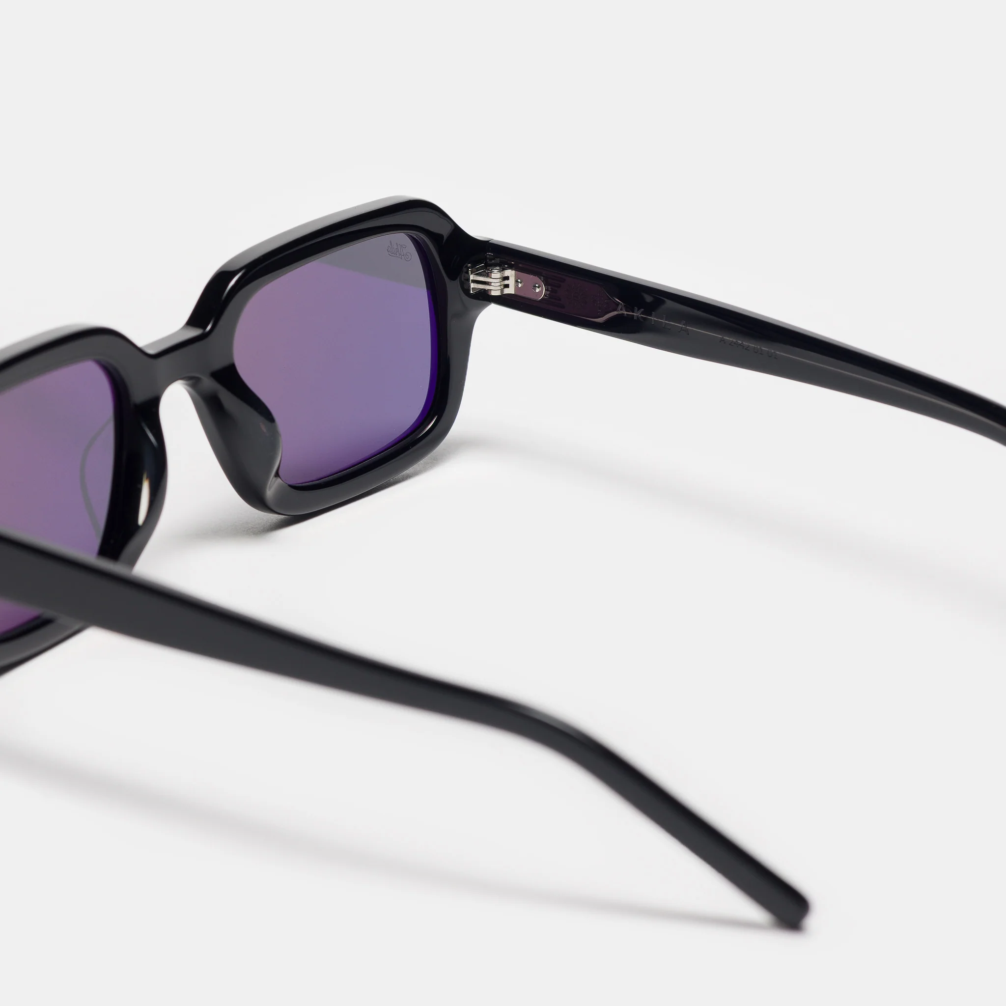 Cascade Sunglasses in Black/Black - Image 4
