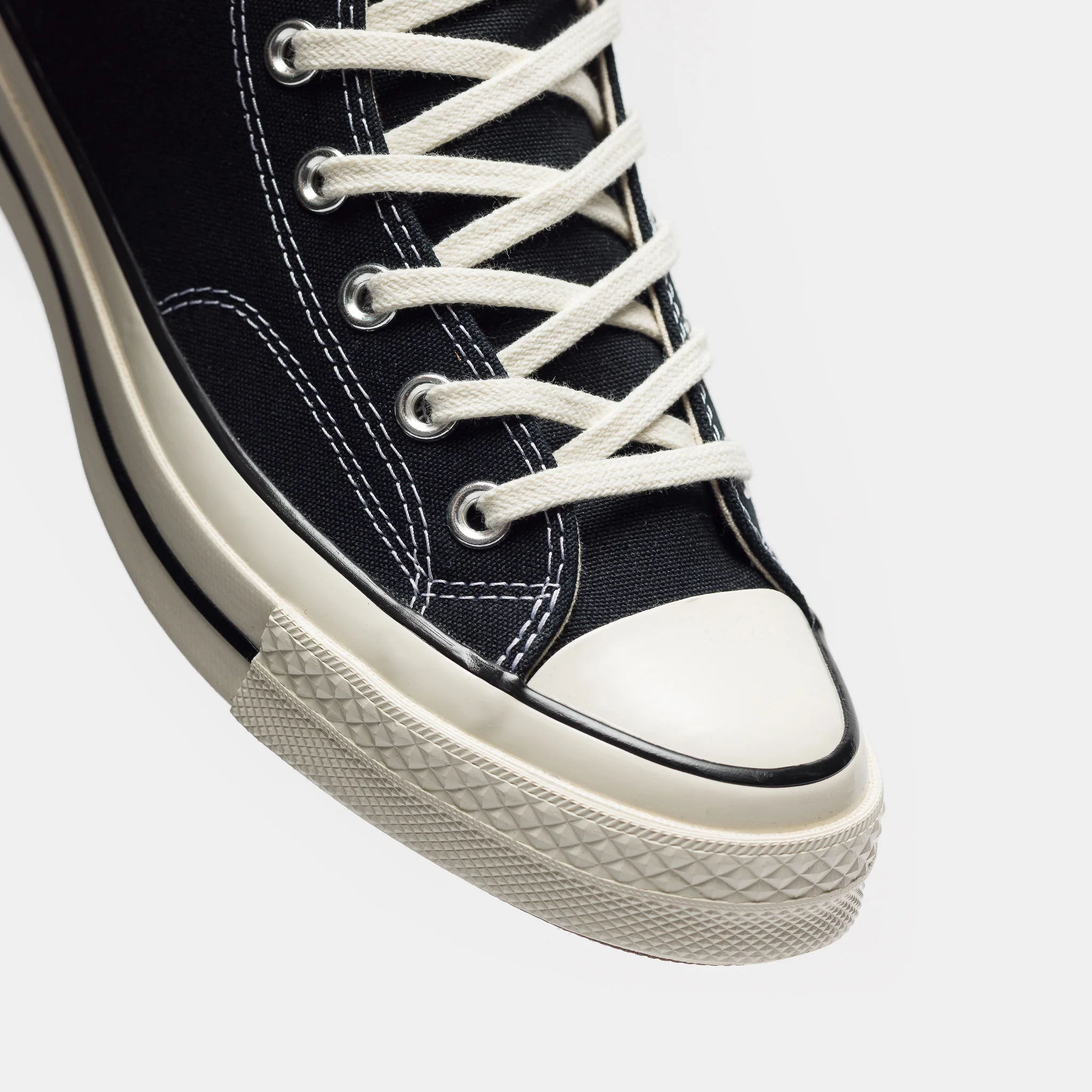 Chuck 70 Hi Sneaker in Black - Image 6