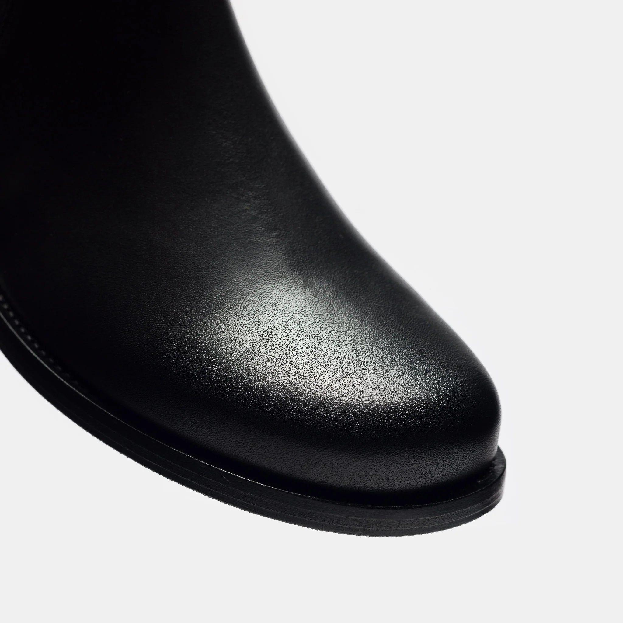 Core Boot in Black Crust - Image 7
