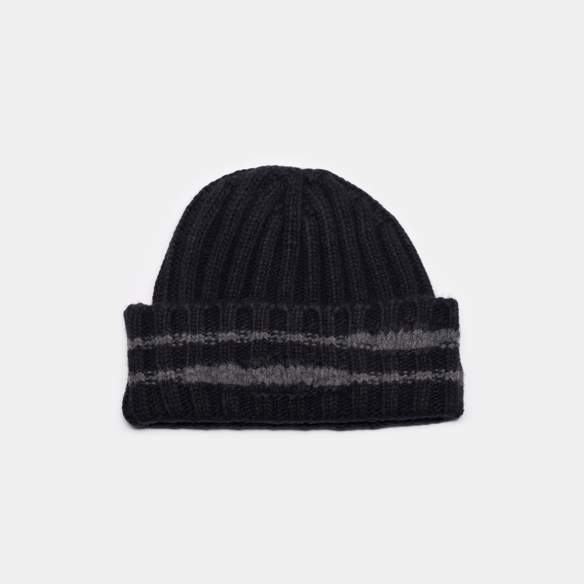Court Beanie in Black - Image 3