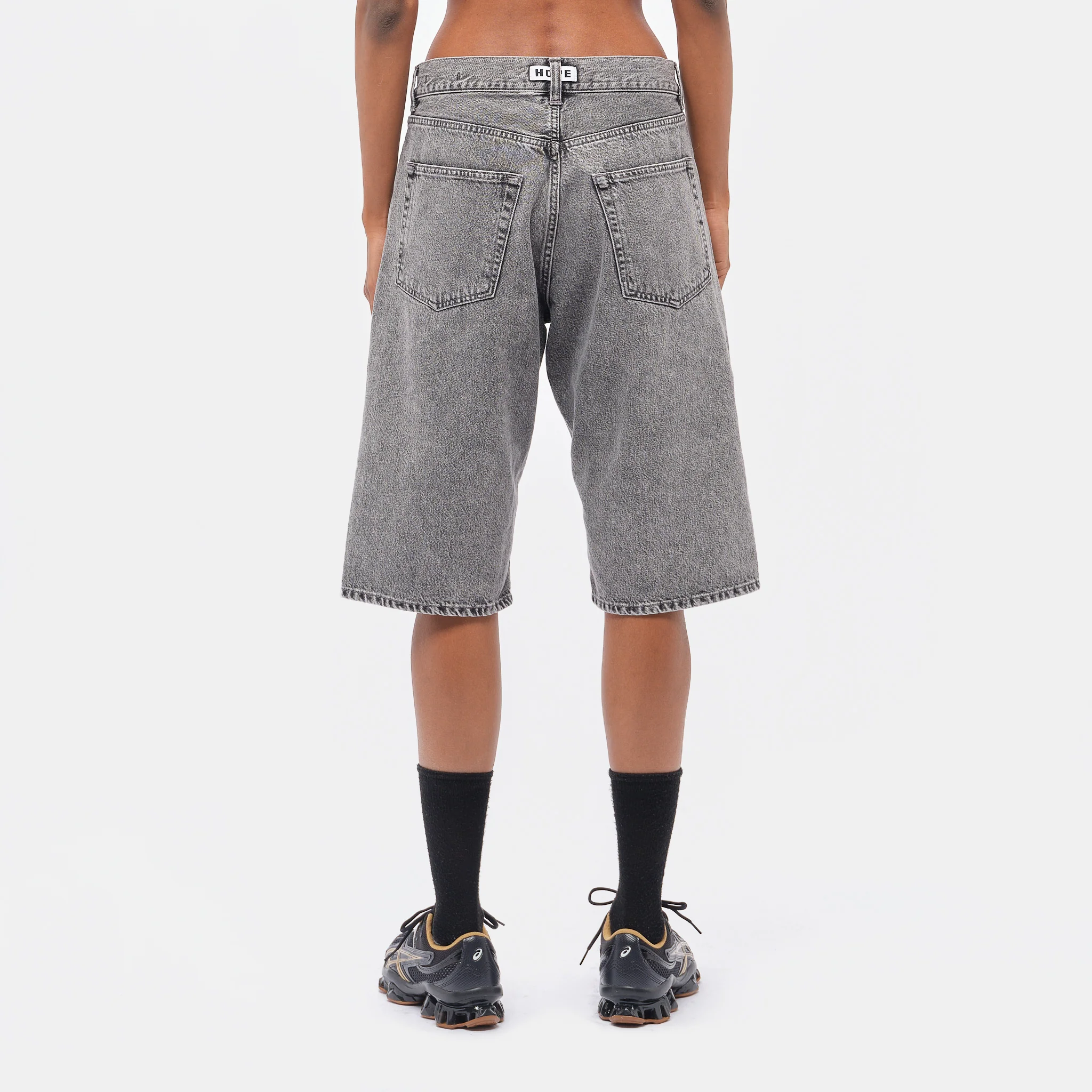 Criss Shorts in Grey - Image 4
