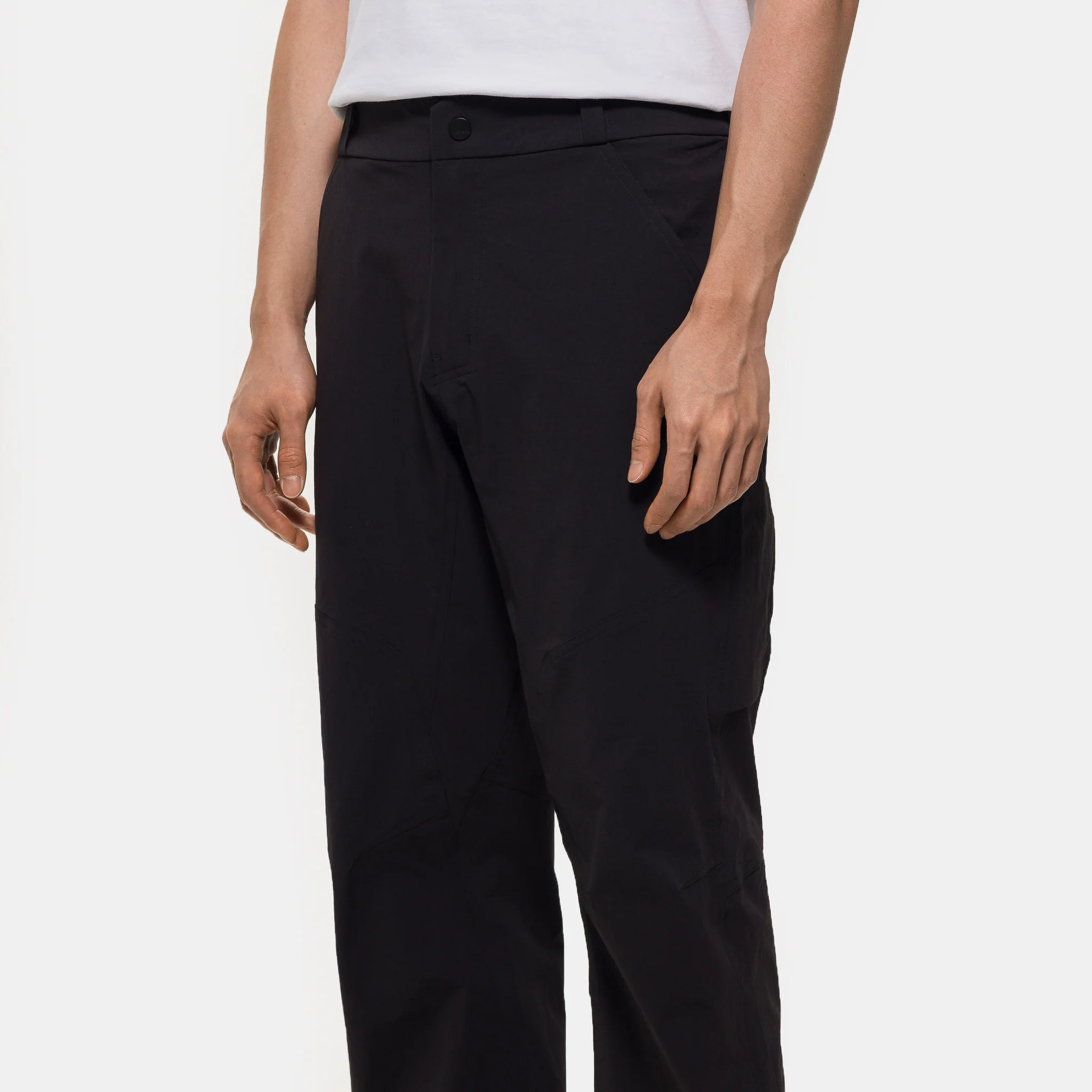 Cronin Pant in Black - Image 4