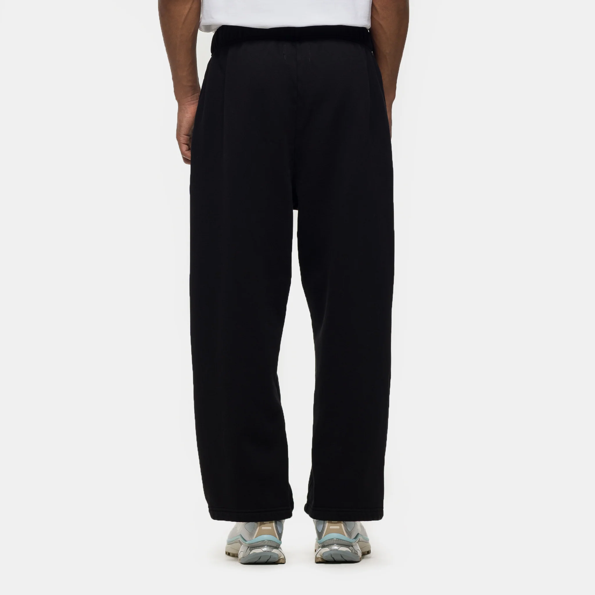 Cropped Relaxed  Pant in Jet Black - Image 3