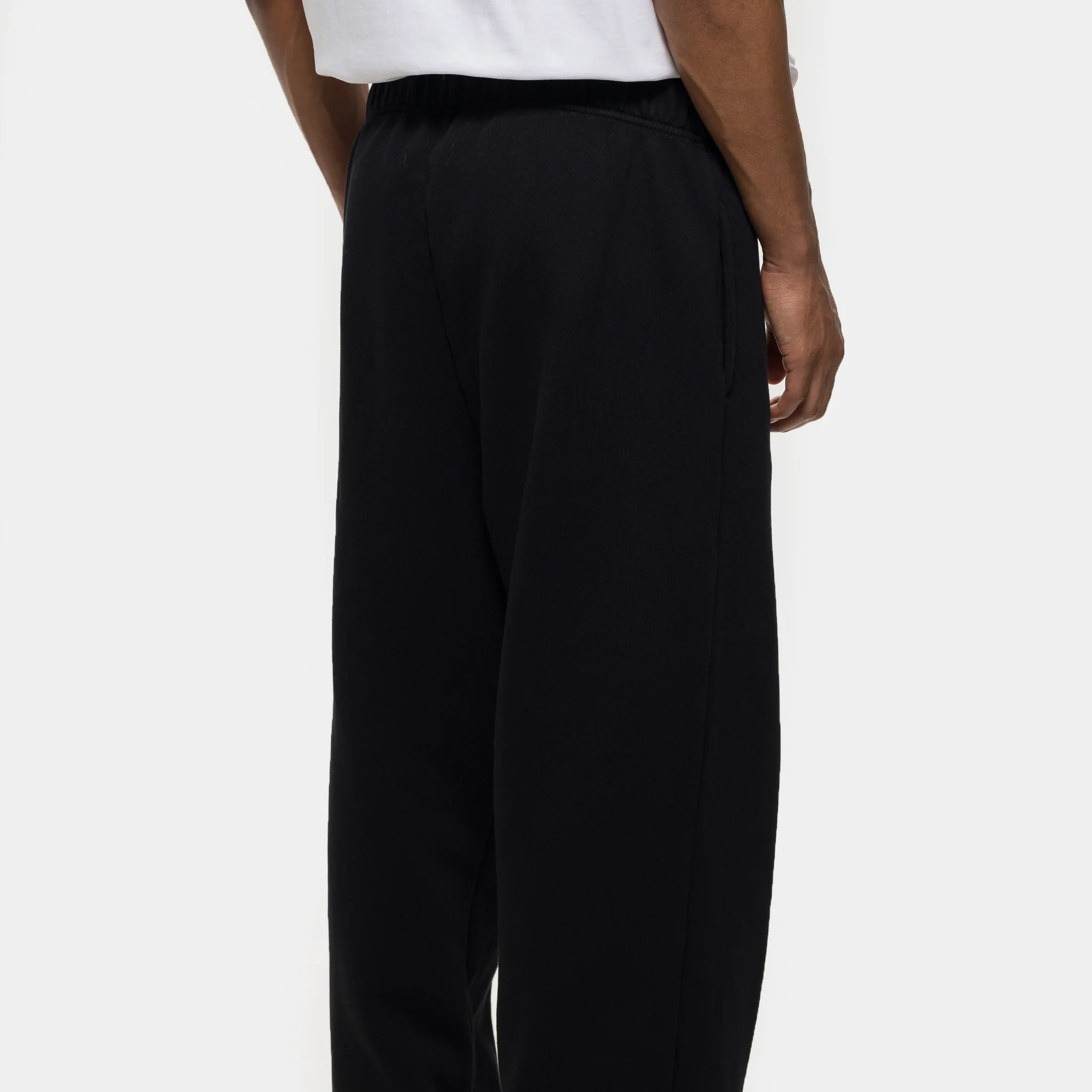 Cropped Relaxed  Pant in Jet Black - Image 5
