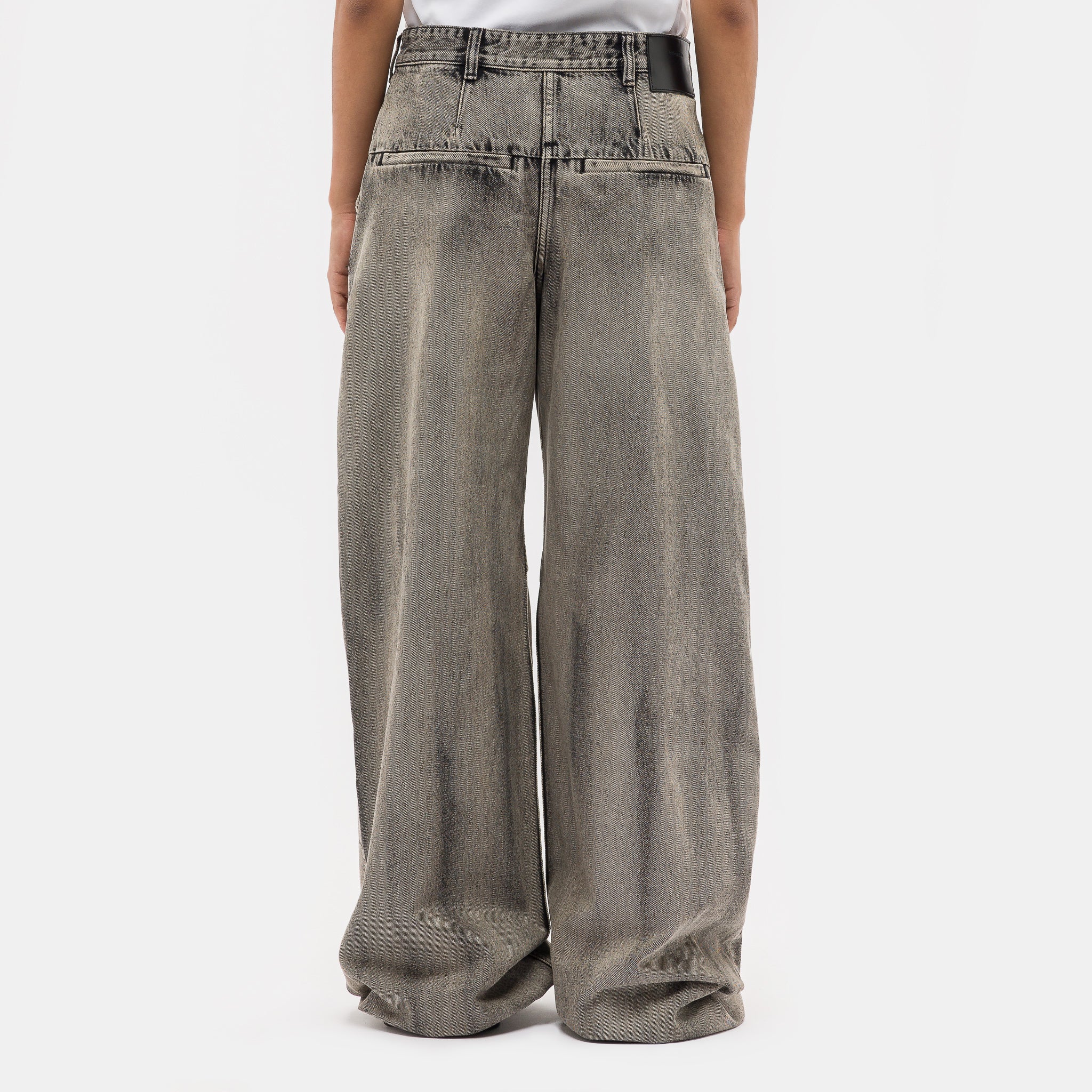 Dem Jeans in Grey - Image 3