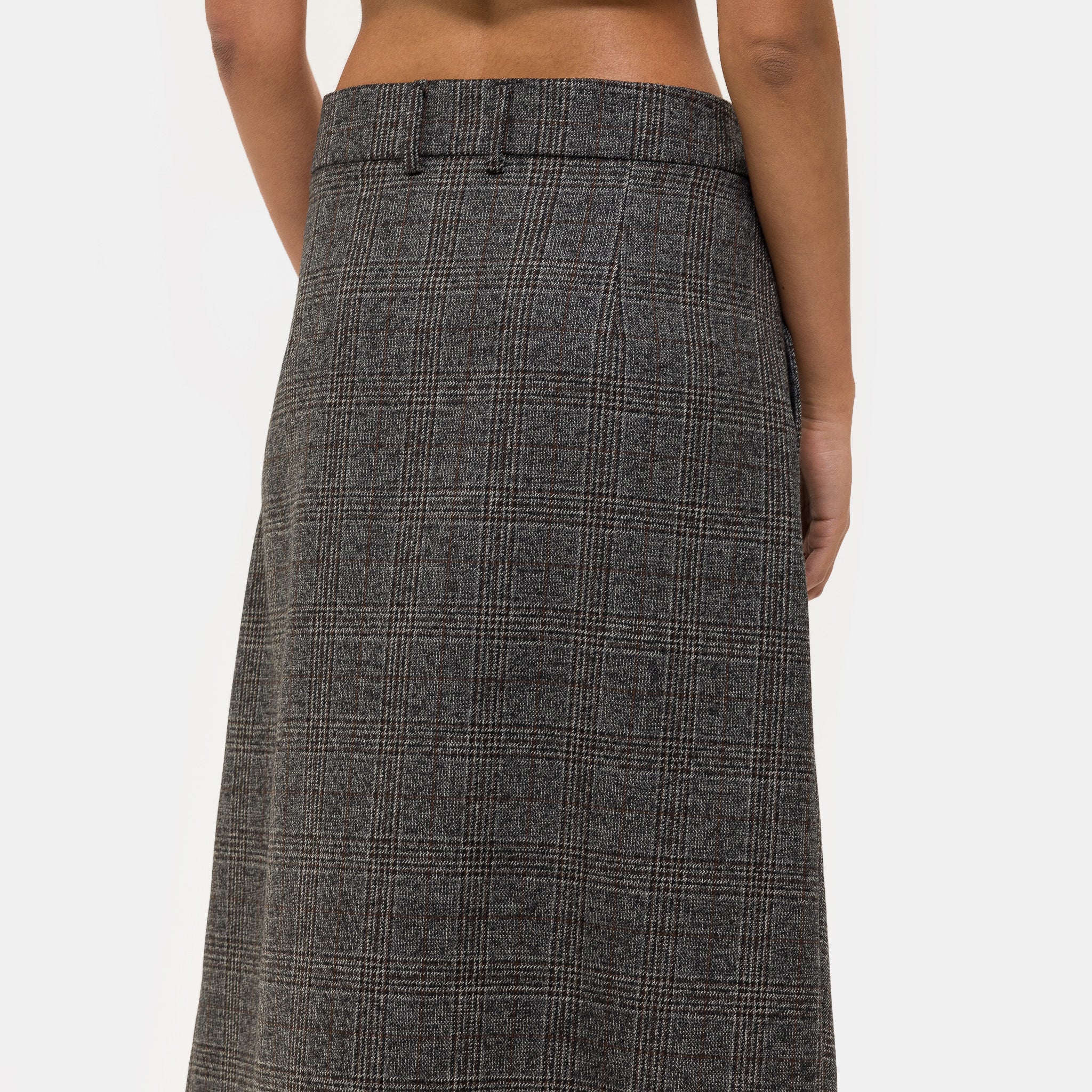 Depend Skirt in Grey - Image 5