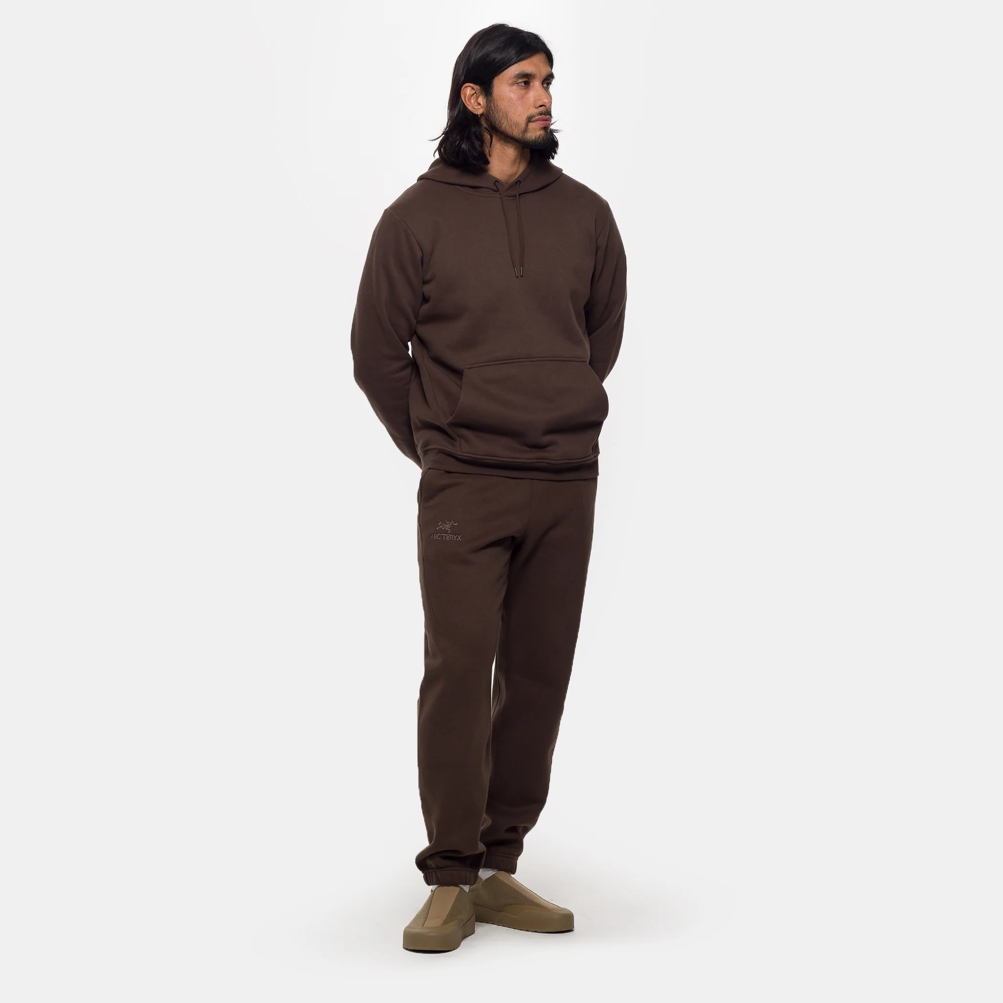 Emblem Fleece Jogger Sweatpant in Carob - Image 2
