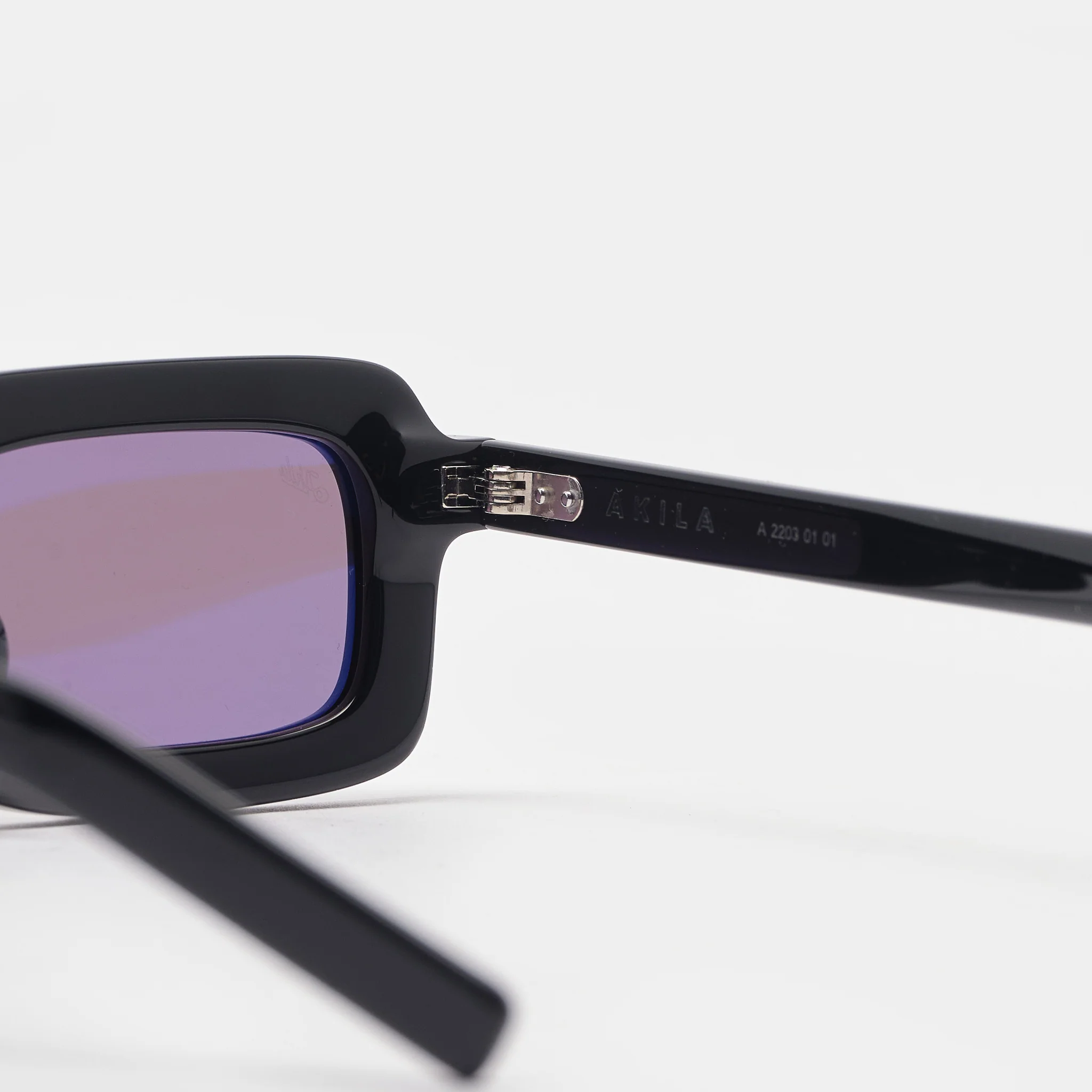 Eos Sunglasses in Black - Image 3