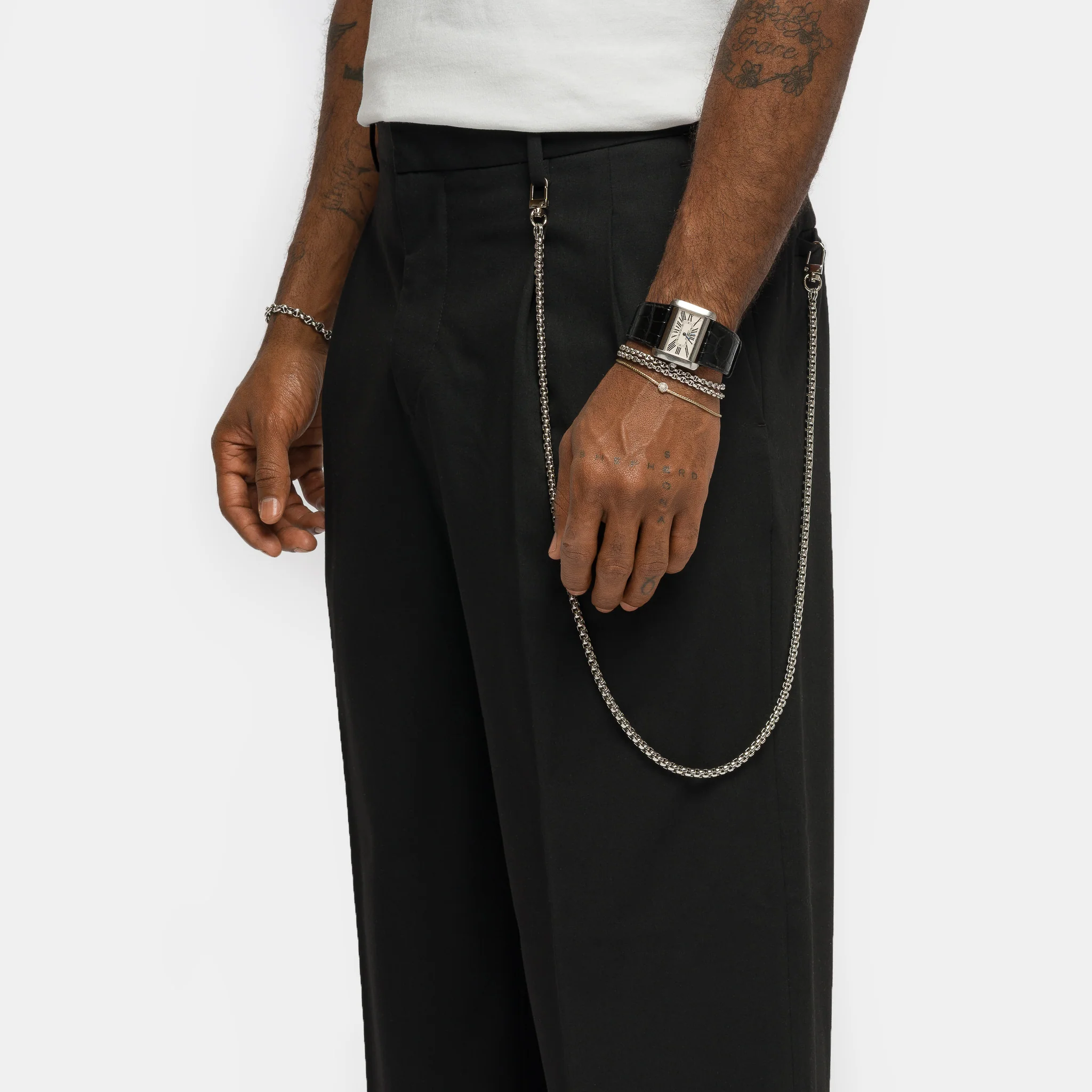 Esencial Trouser in Black - Image 4