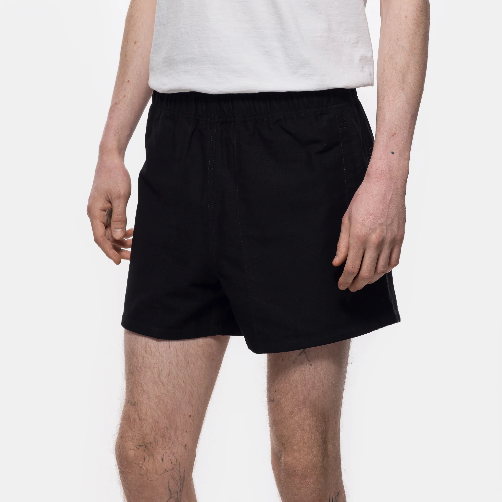 Field Short in Black - Image 3