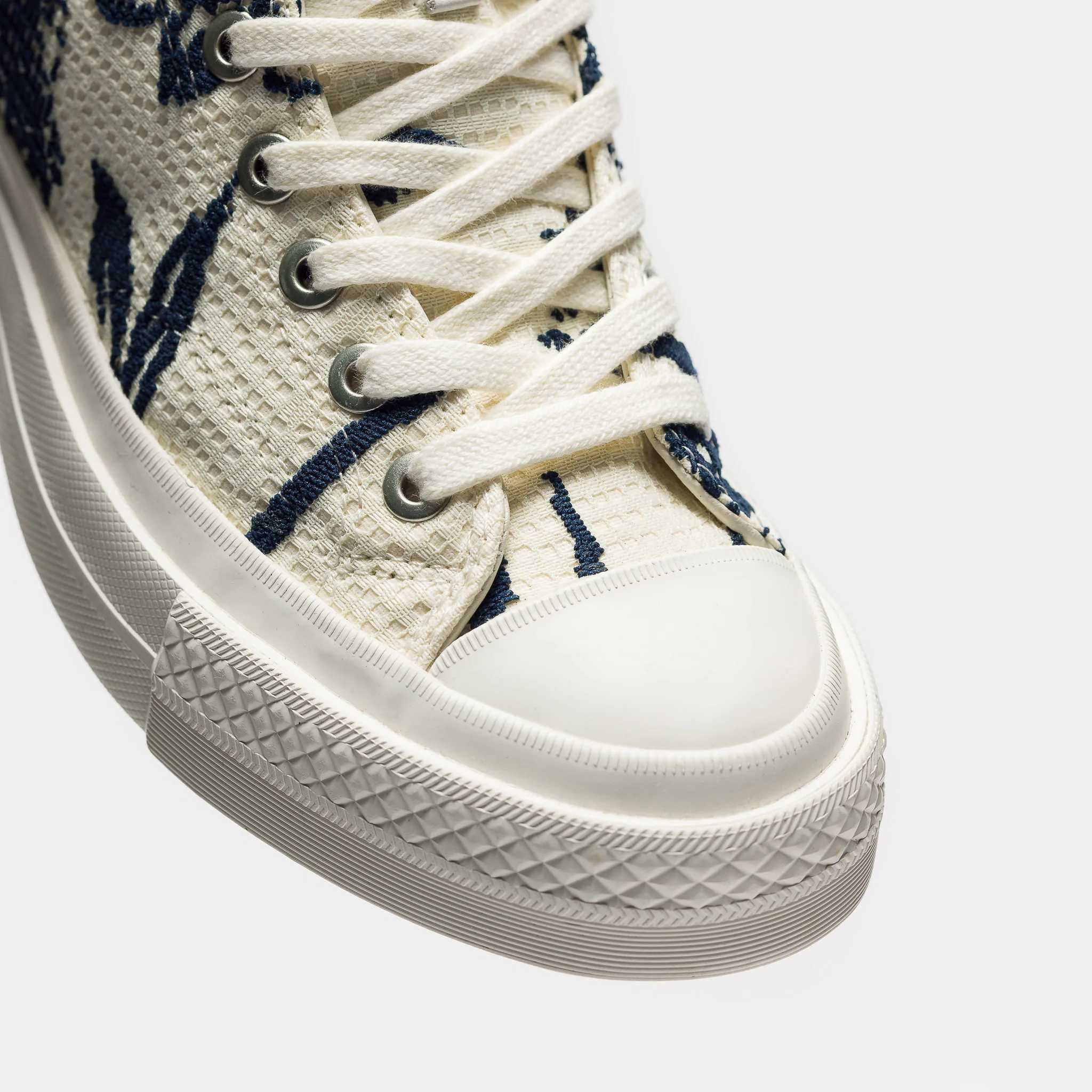 First String Chuck Taylor Hi Sneaker in Floral/Snow White/Marshmellow - Image 6