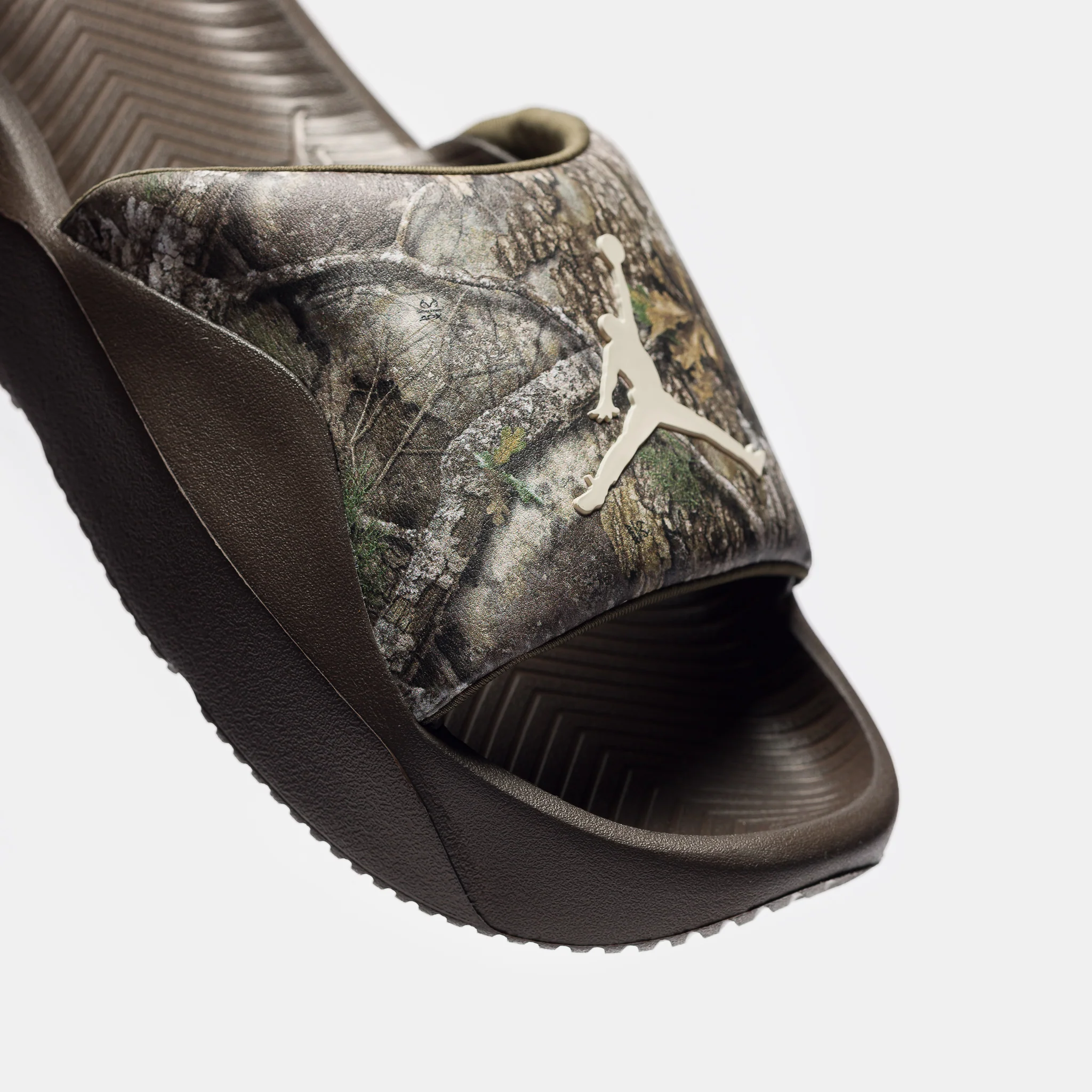 Franchise Realtree Slide in Medium Olive/Lt Orewood Brown - Image 5
