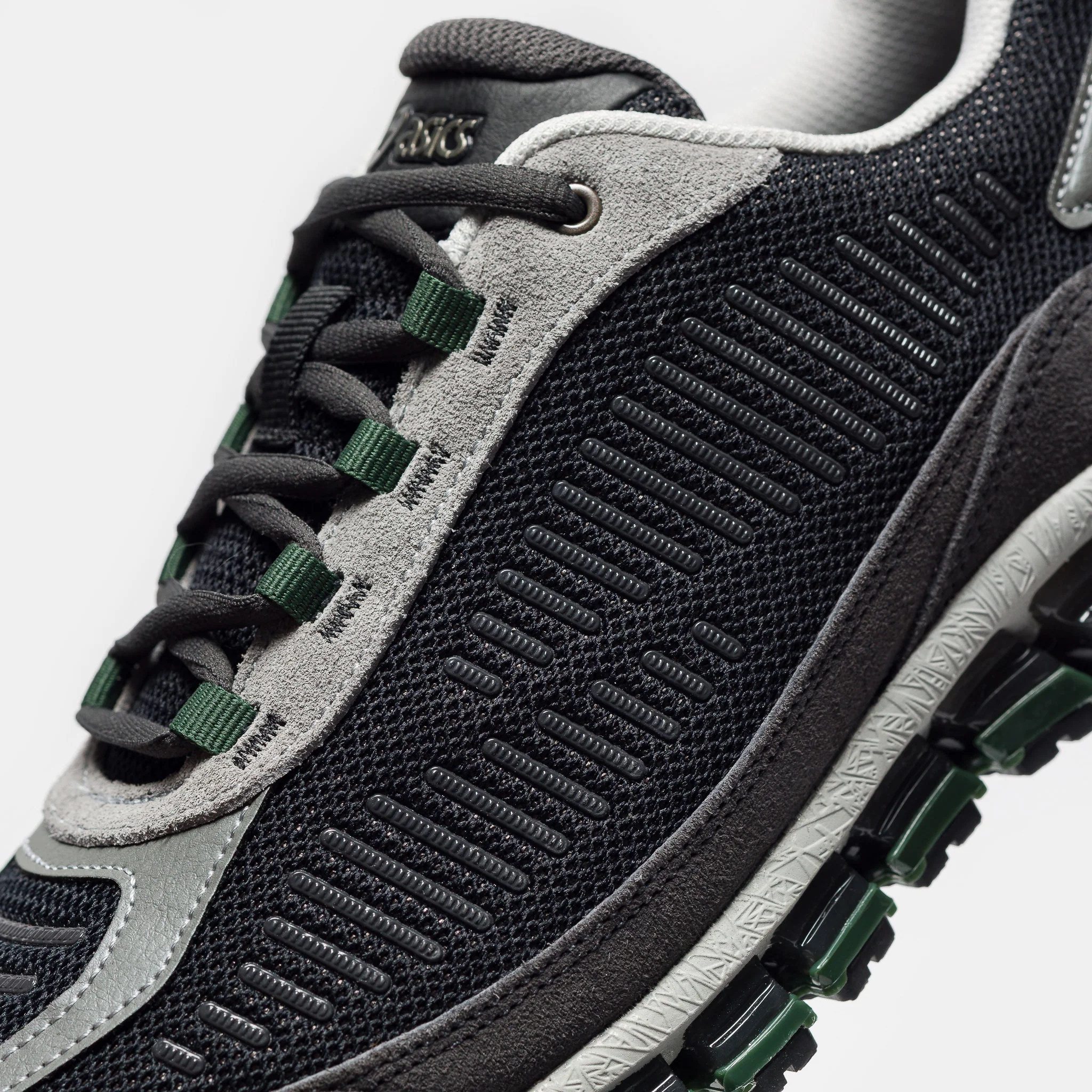 Gel-Quantum 360 I AMP Sneaker in Black/Obsidian Grey - Image 5