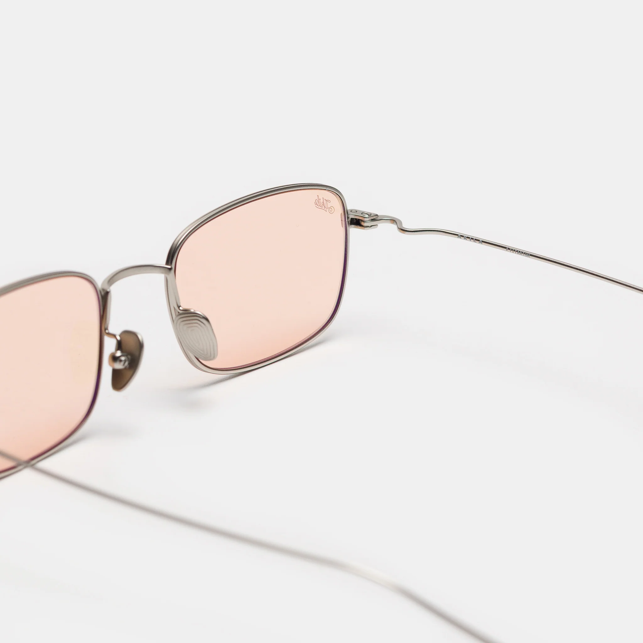 Grace Sunglasses in Matte Silver/Apricot - Image 4