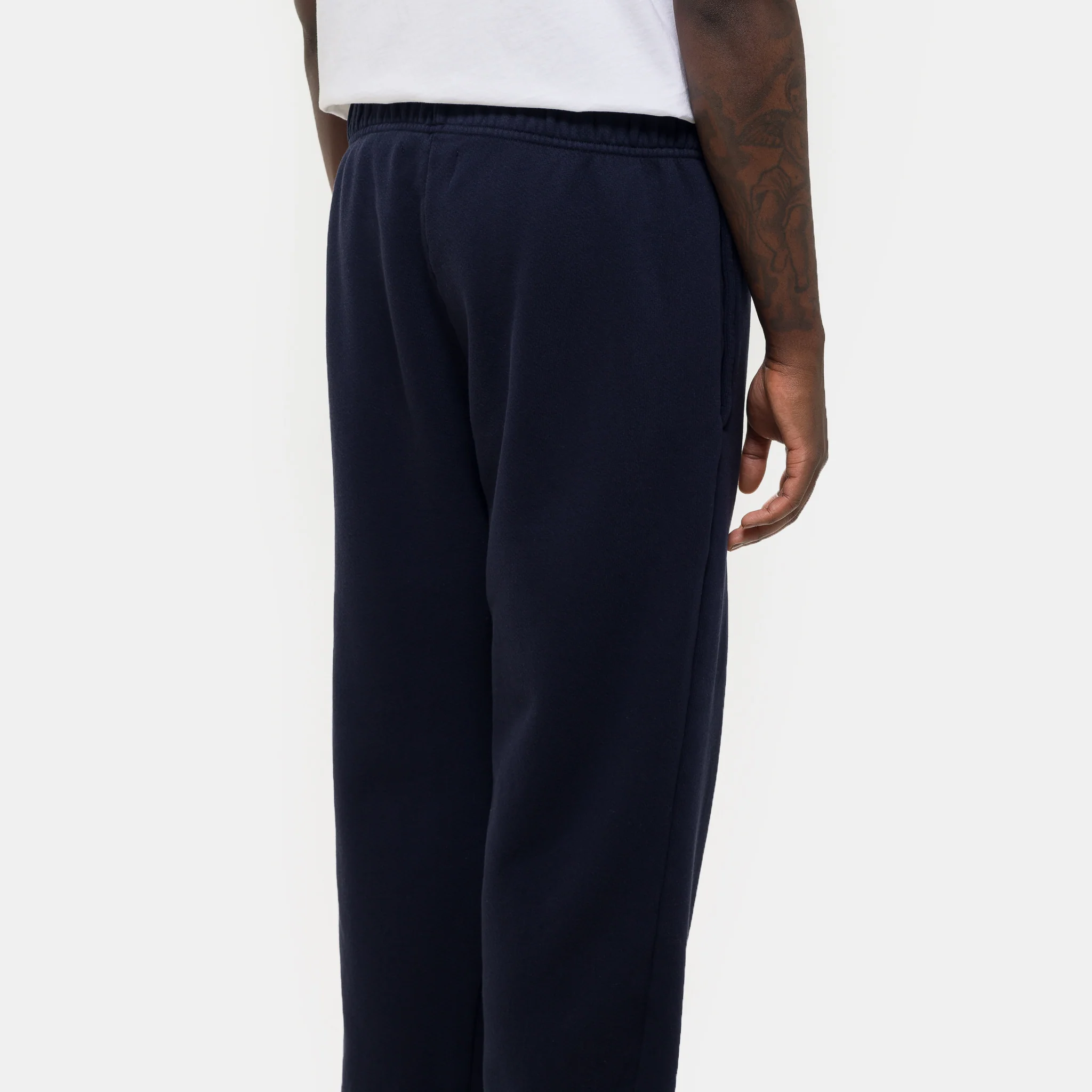 Heavyweight Classic Sweatpant in Navy - Image 5