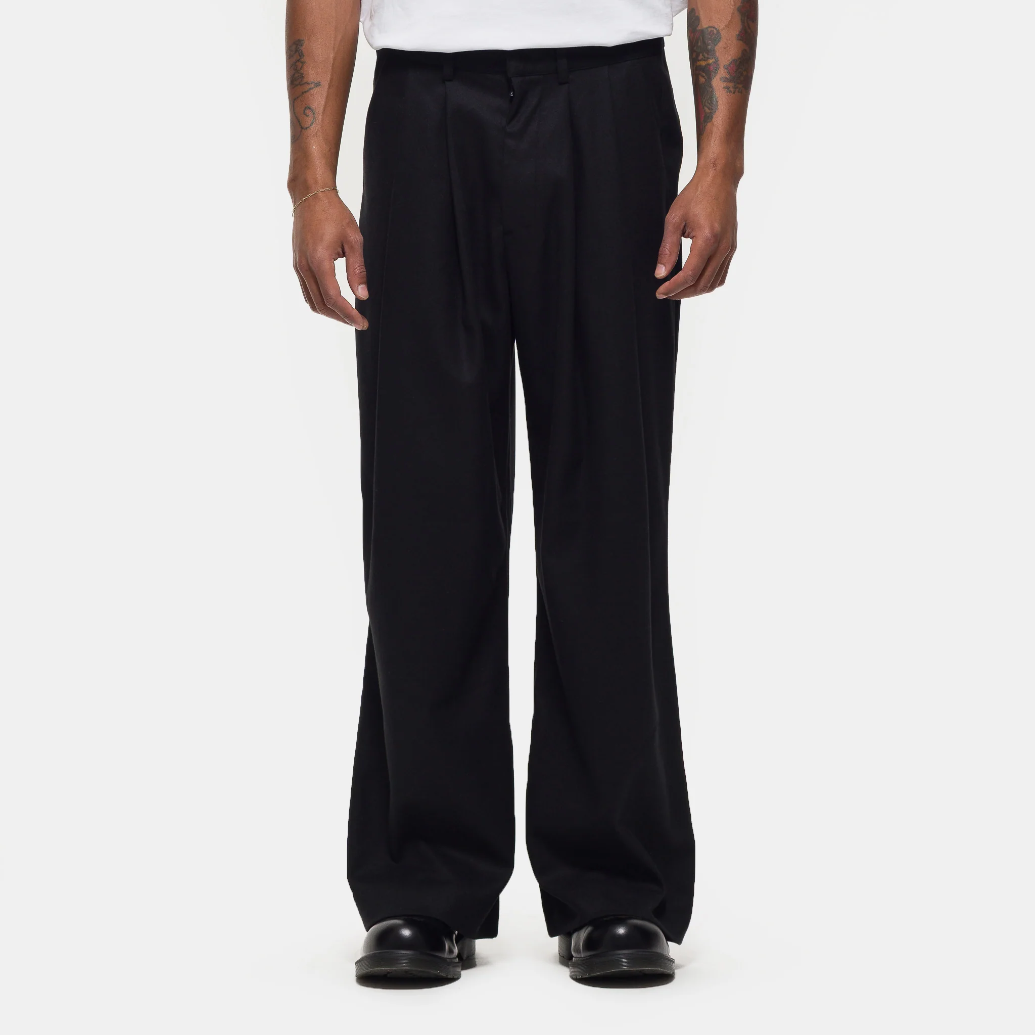 Heavyweight Pintuck Maxi Trouser in Black