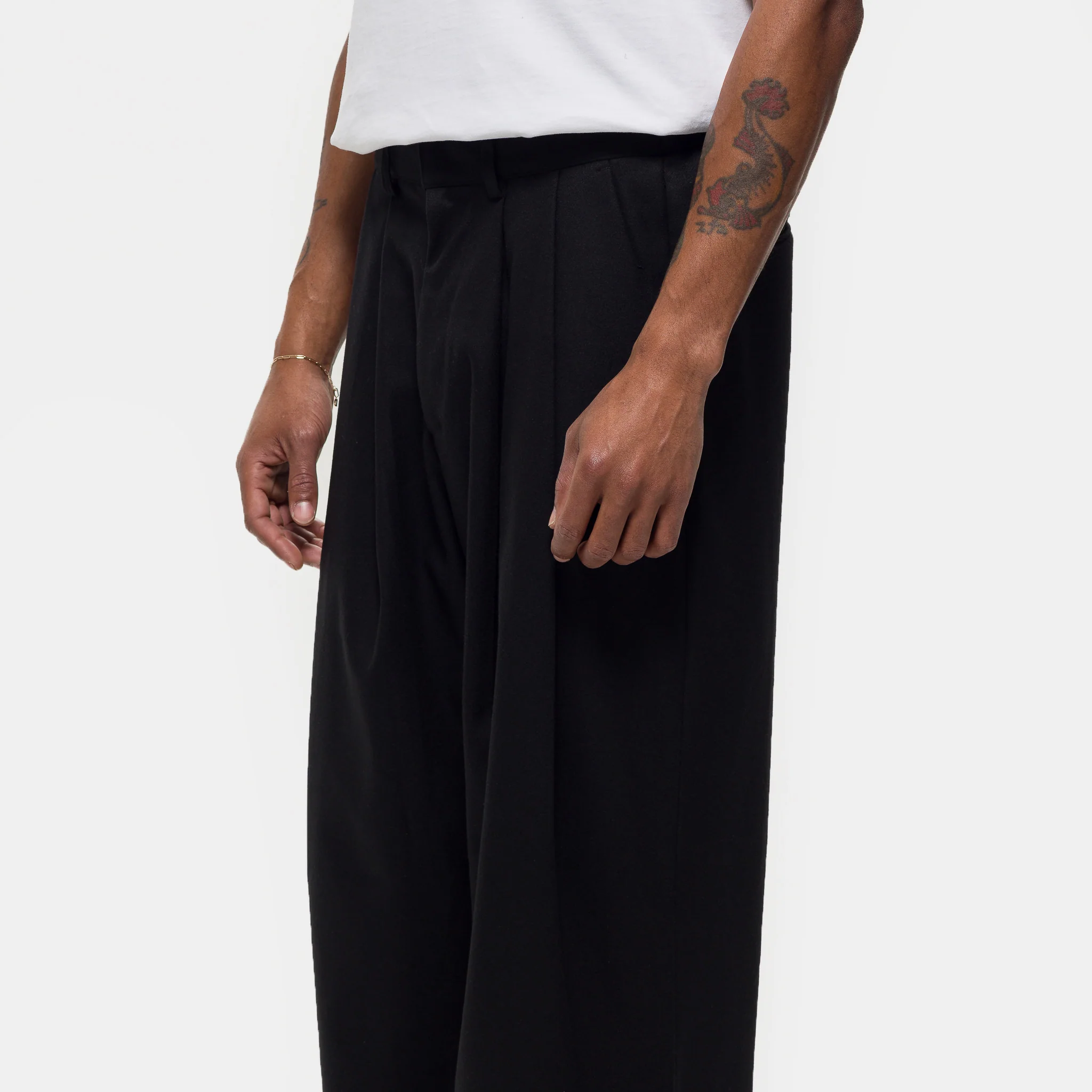 Heavyweight Pintuck Maxi Trouser in Black - Image 4