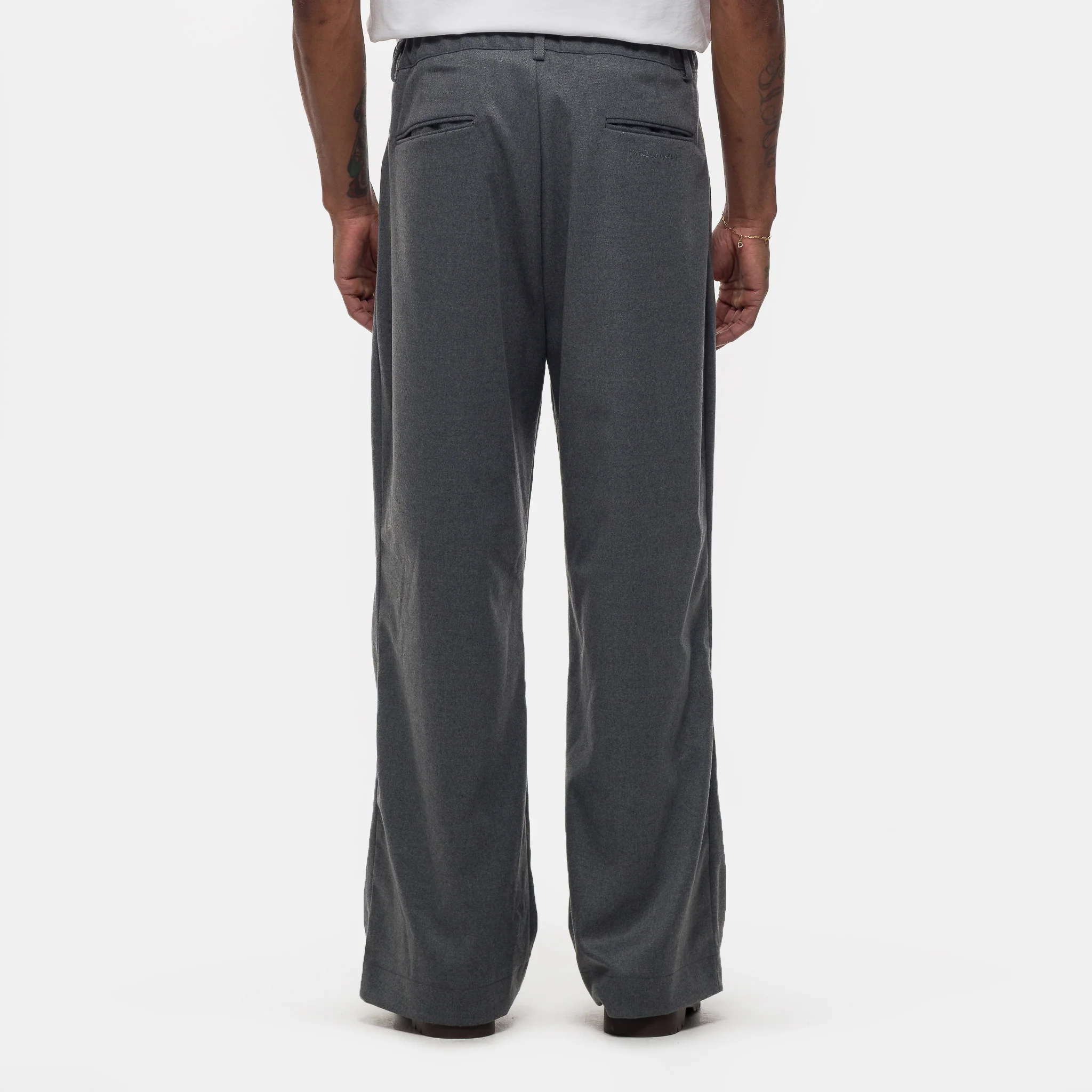 Heavyweight Pintuck Maxi Trouser in Grey - Image 3