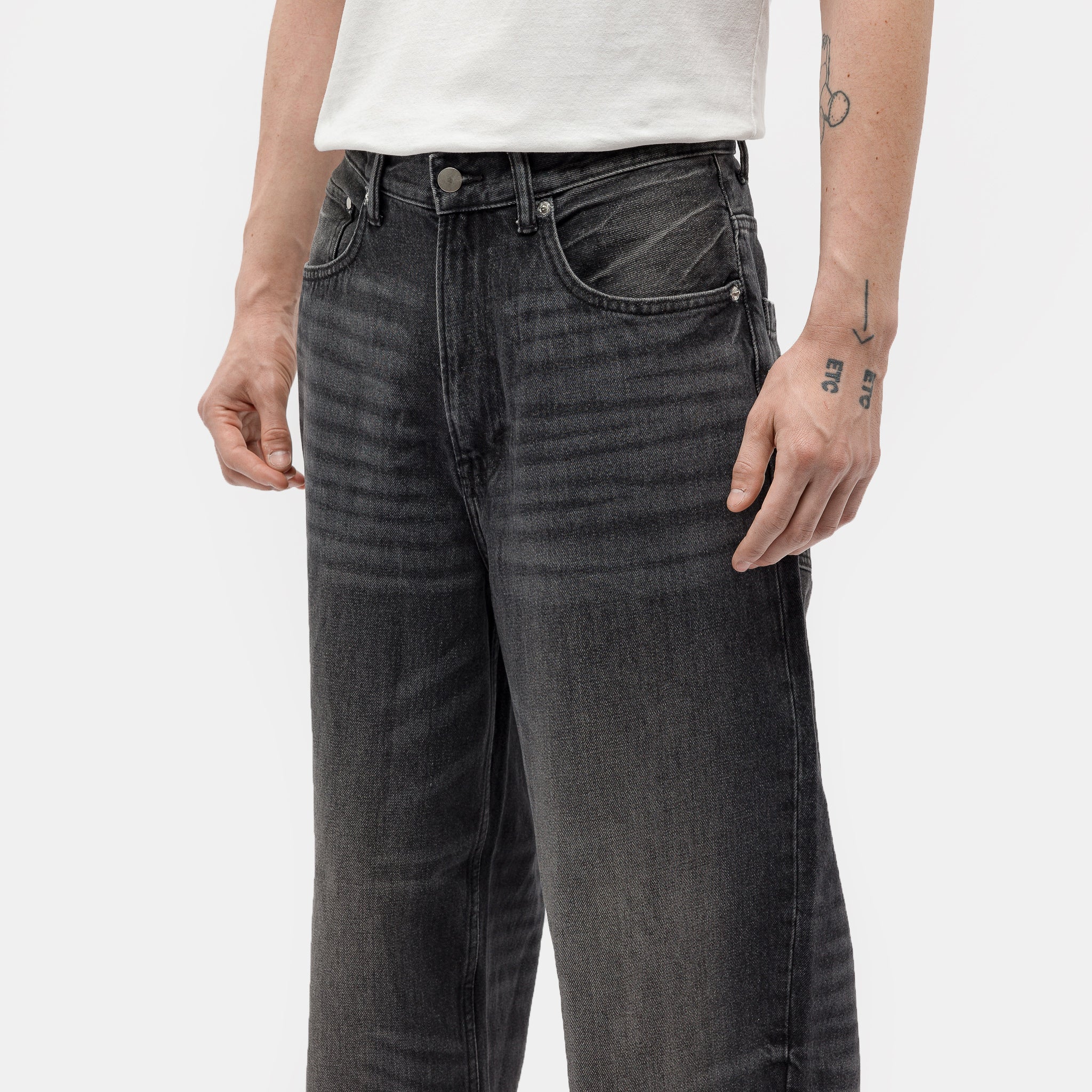 Heighliner Denim Jean in Black - Image 4