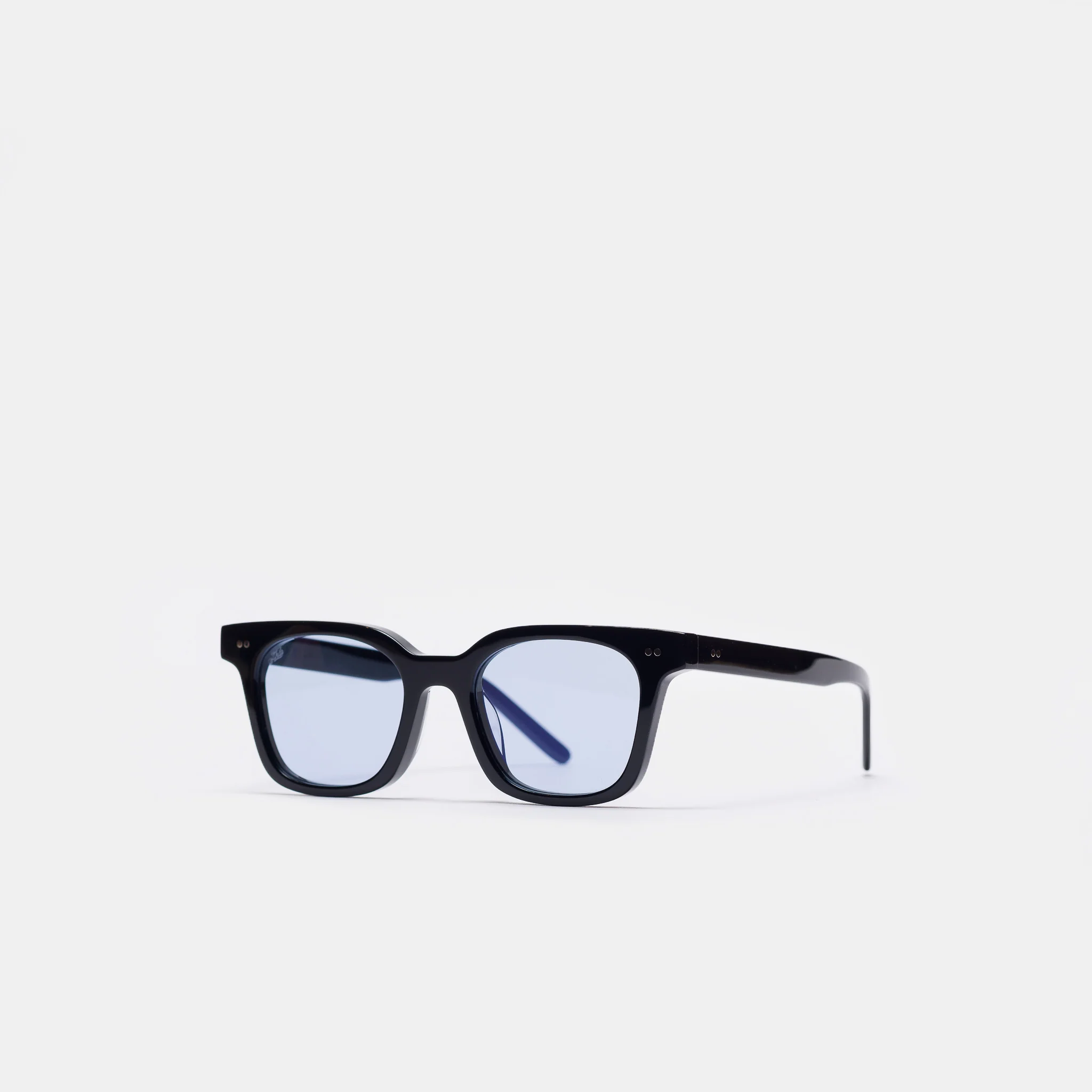 Hi-Fi Sunglasses in Black/Sky Blue - Image 2