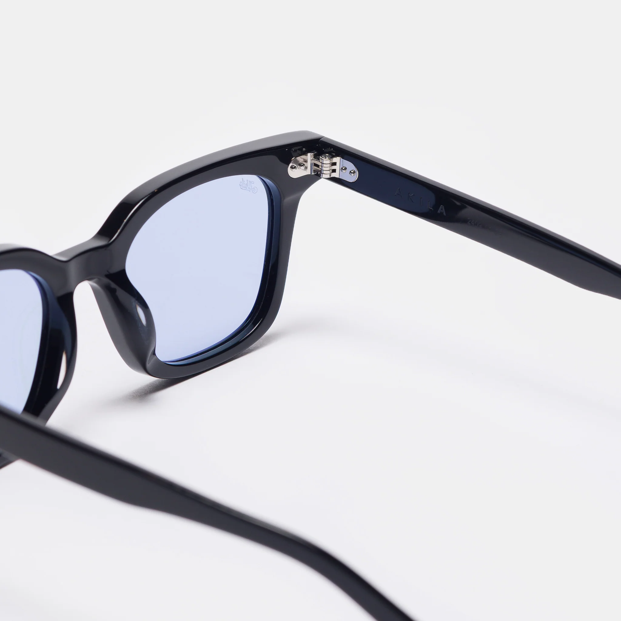 Hi-Fi Sunglasses in Black/Sky Blue - Image 4