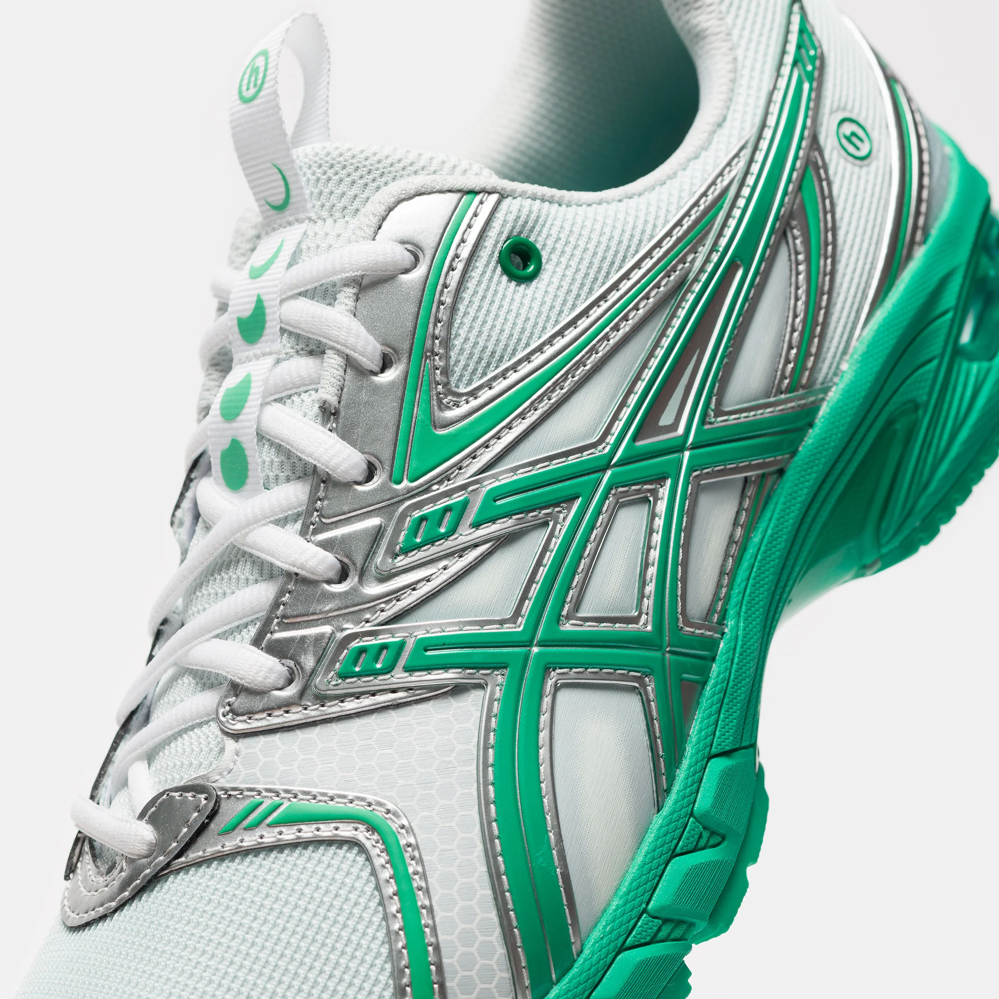 Hidden NY Gel-DS Trainer 14 Sneaker in White/Blarney - Image 5