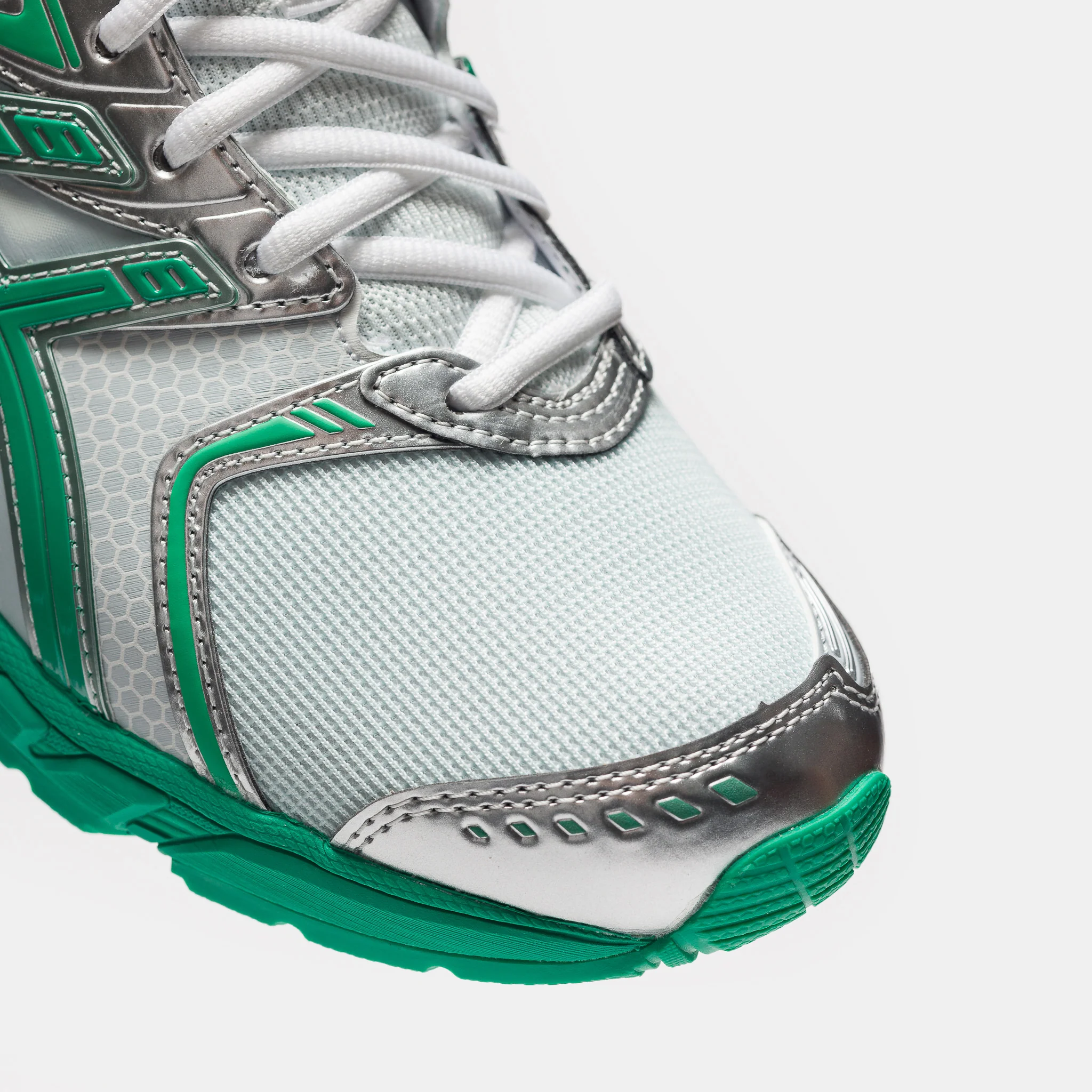 Hidden NY Gel-DS Trainer 14 Sneaker in White/Blarney - Image 6