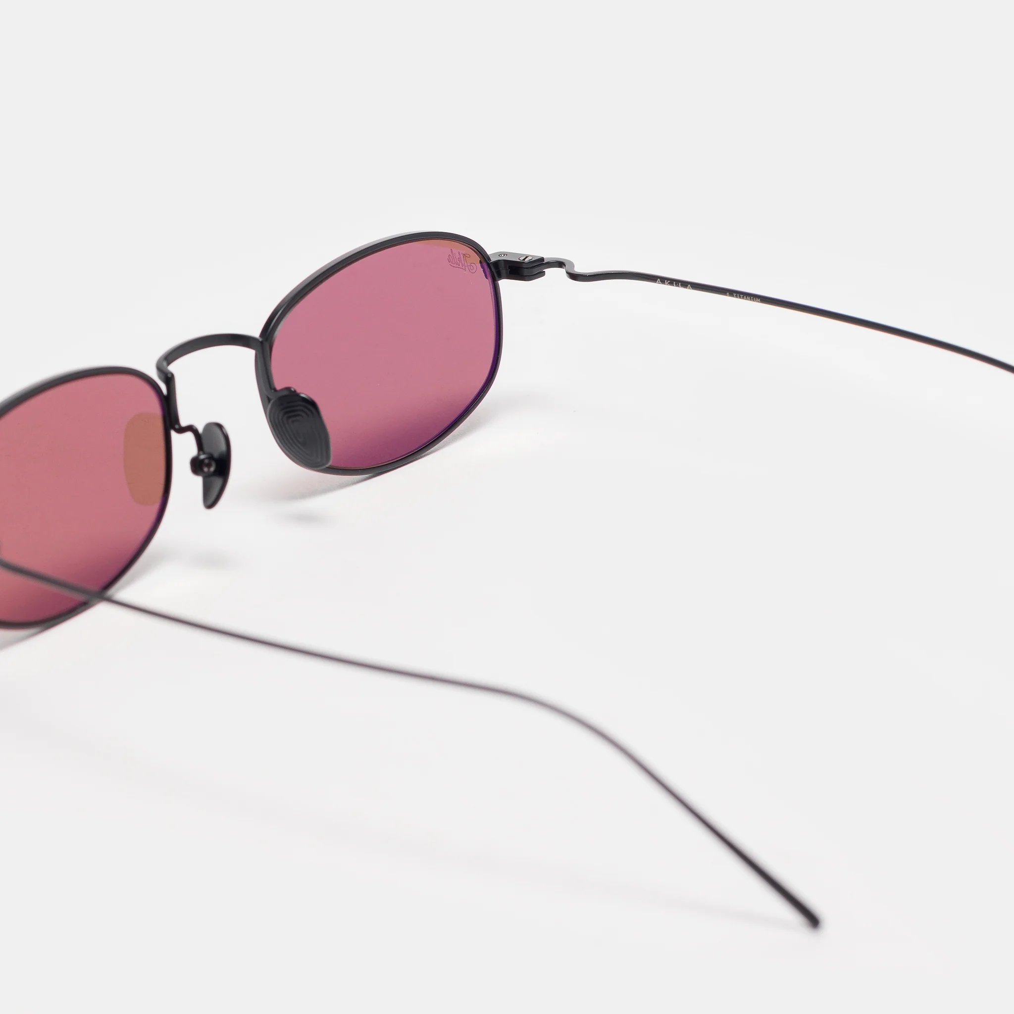 Icon Sunglasses in Matte Black/Burgundy - Image 4
