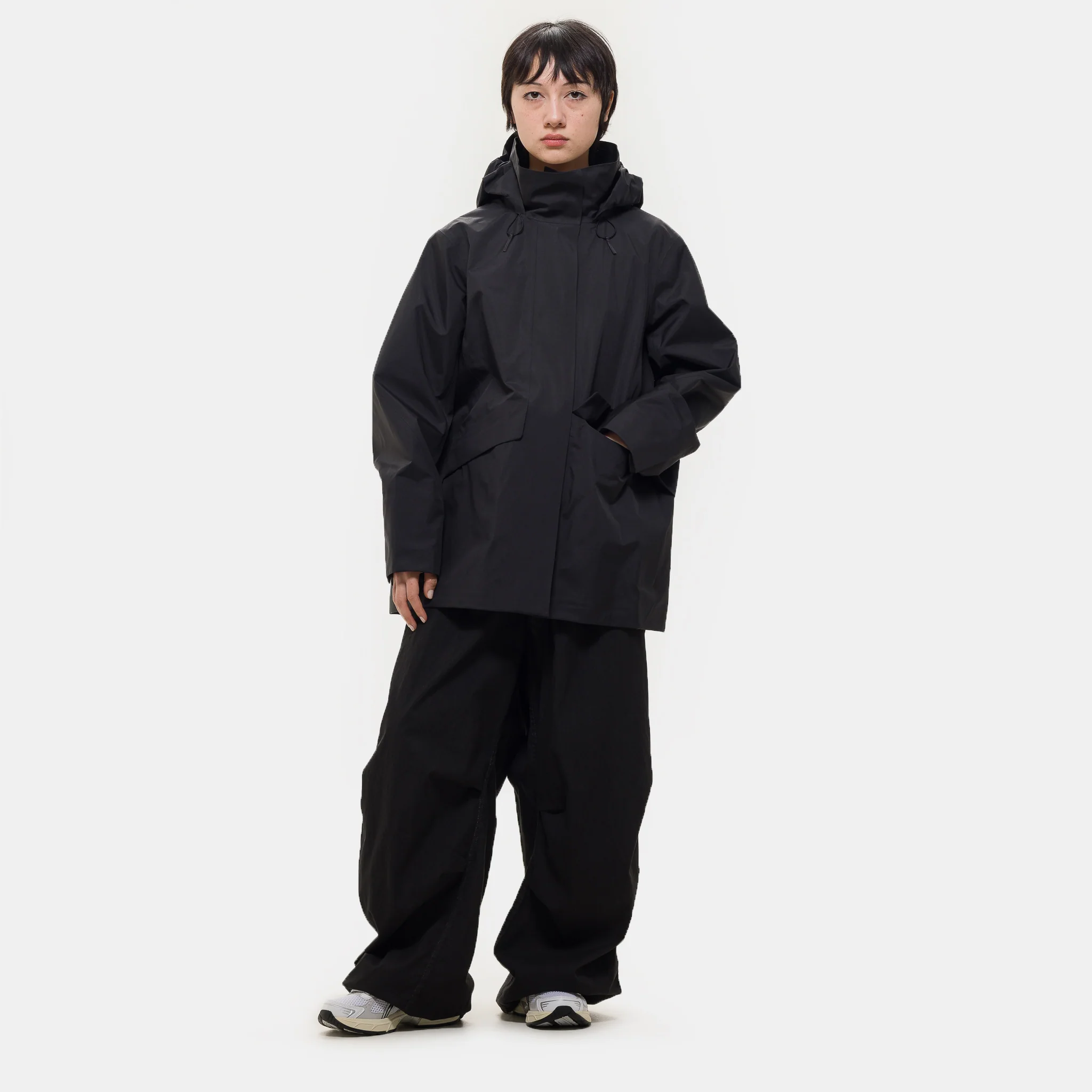 Ifora Jacket in Black - Image 2
