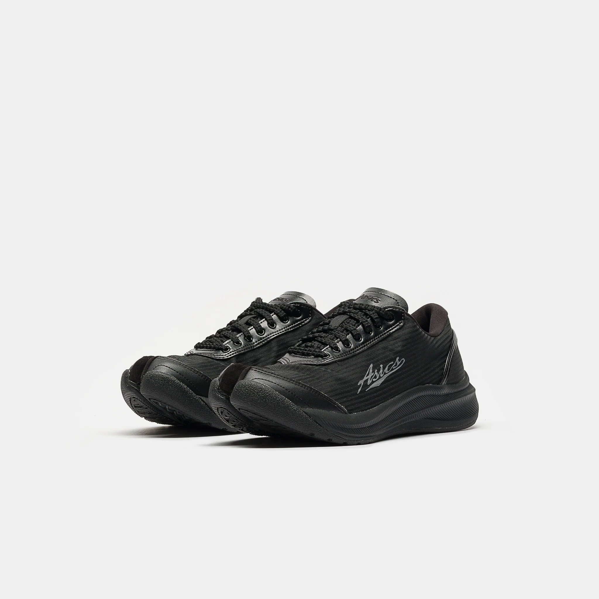 Kiko Kostadinov Ilargi FF Sneaker in Carbon - Image 2