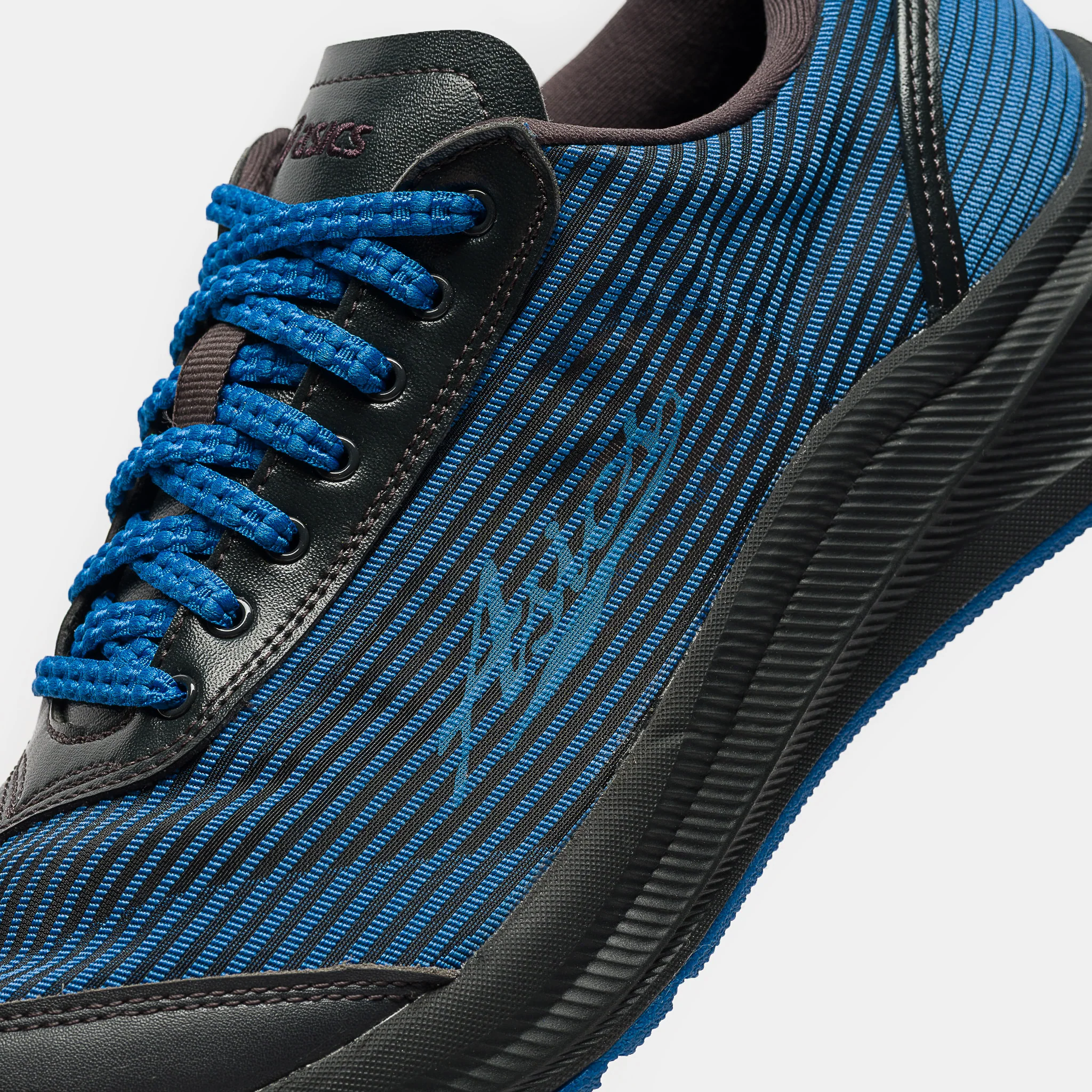 Kiko Kostadinov Ilargi FF Sneaker in Electric Blue - Image 5