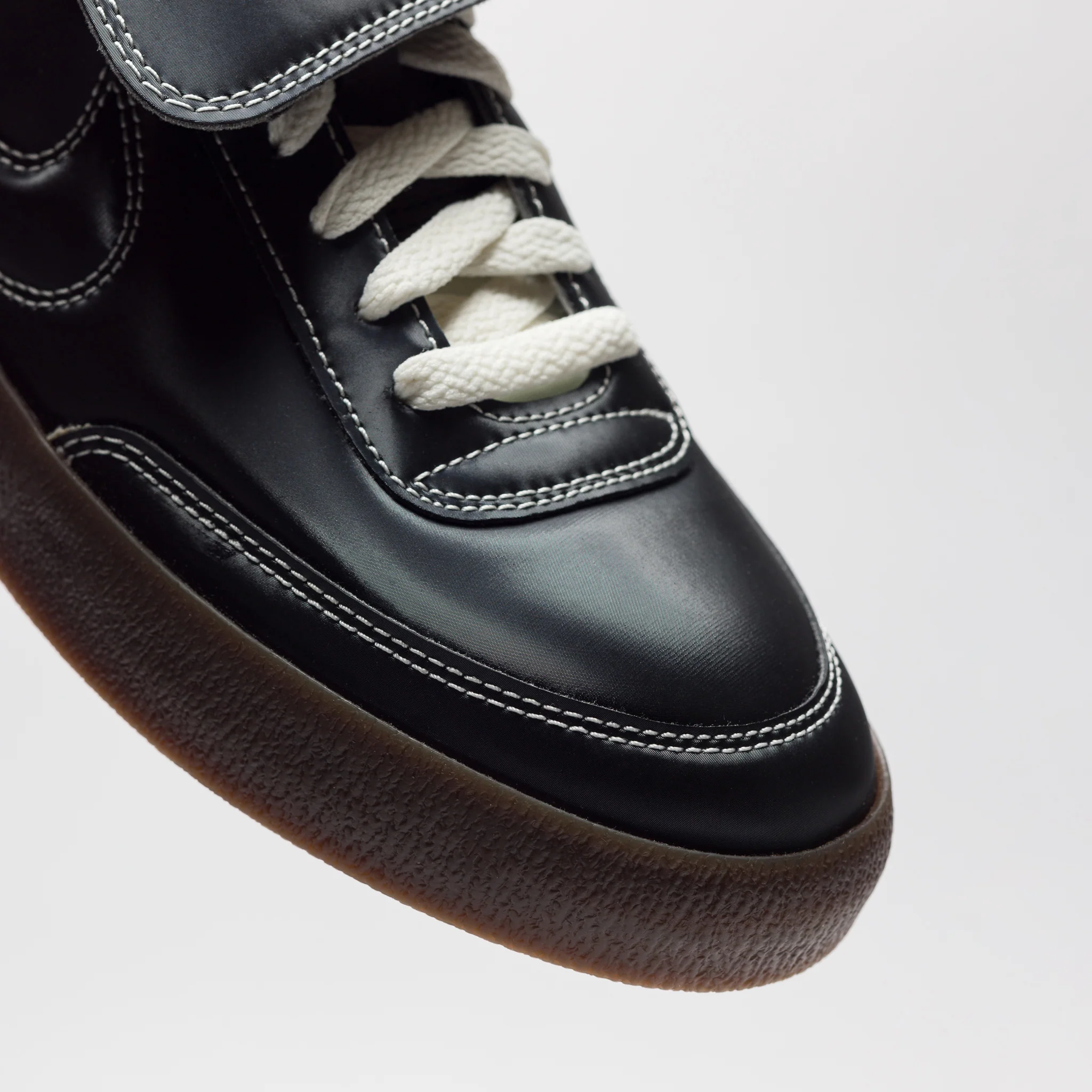 Killshot 2 Premium Sneaker in Black/Black/Sail/Baroque Brown - Image 6