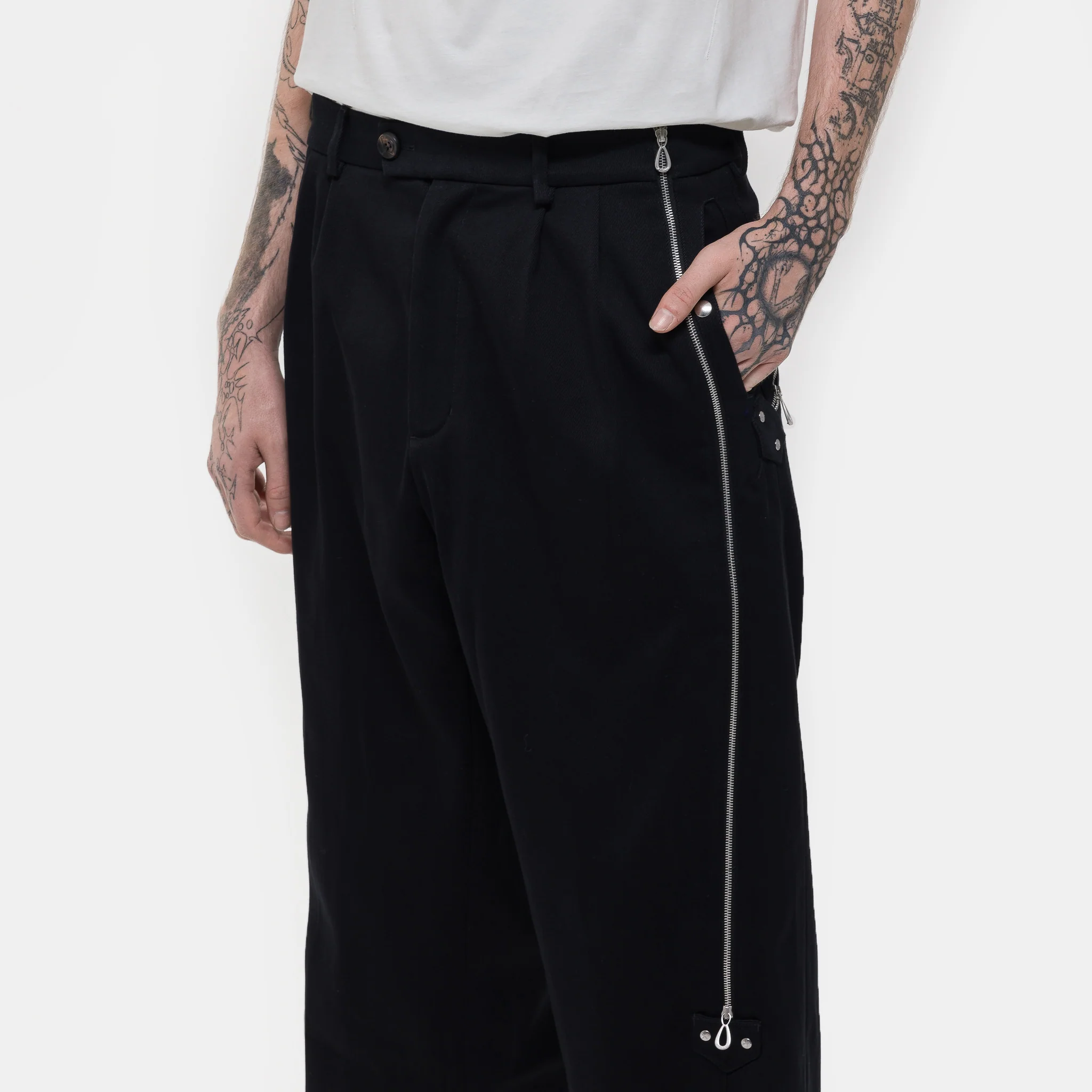 Knox Trousers with Zipper in Black - Image 4
