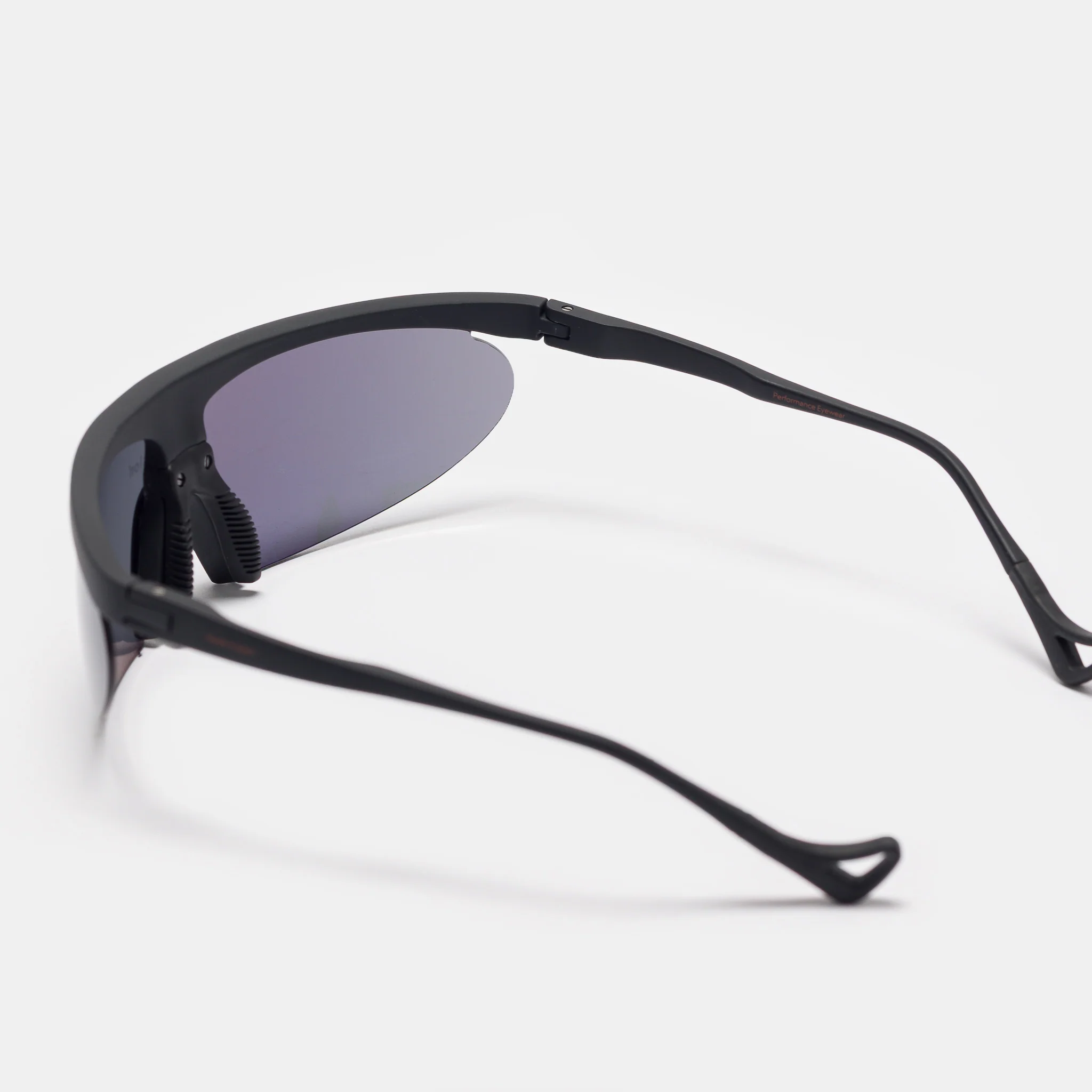 Koharu Eclipse Sunglasses in Black/D+ Onyx Mirror - Image 3
