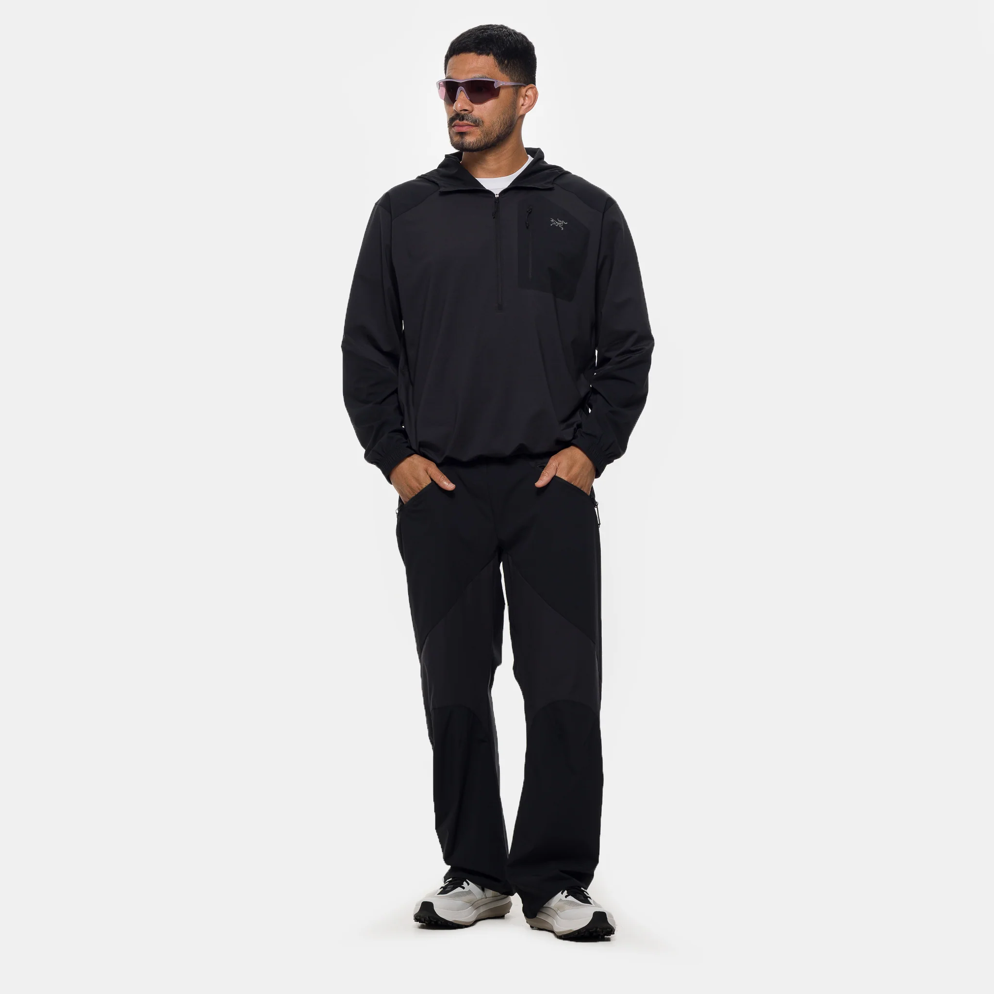 Konseal SL Pullover Hoody in Black - Image 2