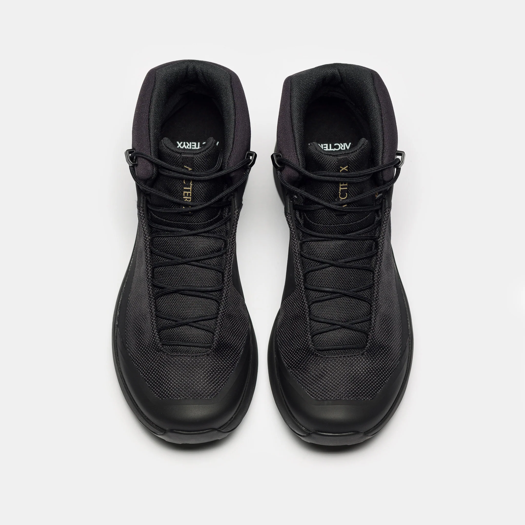 Kopec Mid Gore-Tex Boot in Black/Black - Image 4