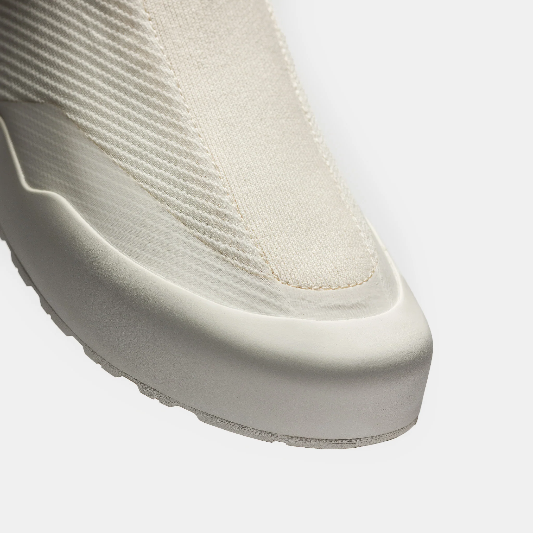 Kragg Sneaker in Arctic Silk/Arctic Silk - Image 6