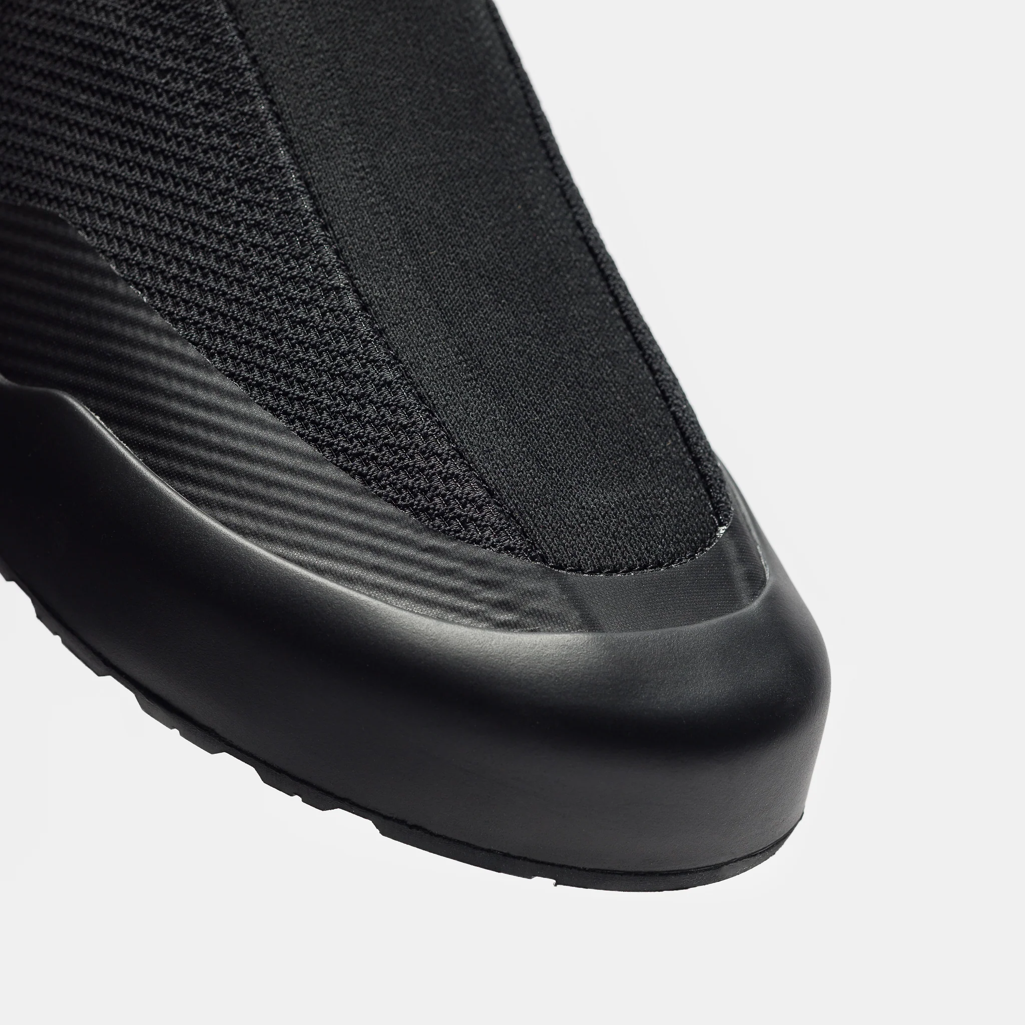 Kragg Sneaker in Black/Black - Image 6