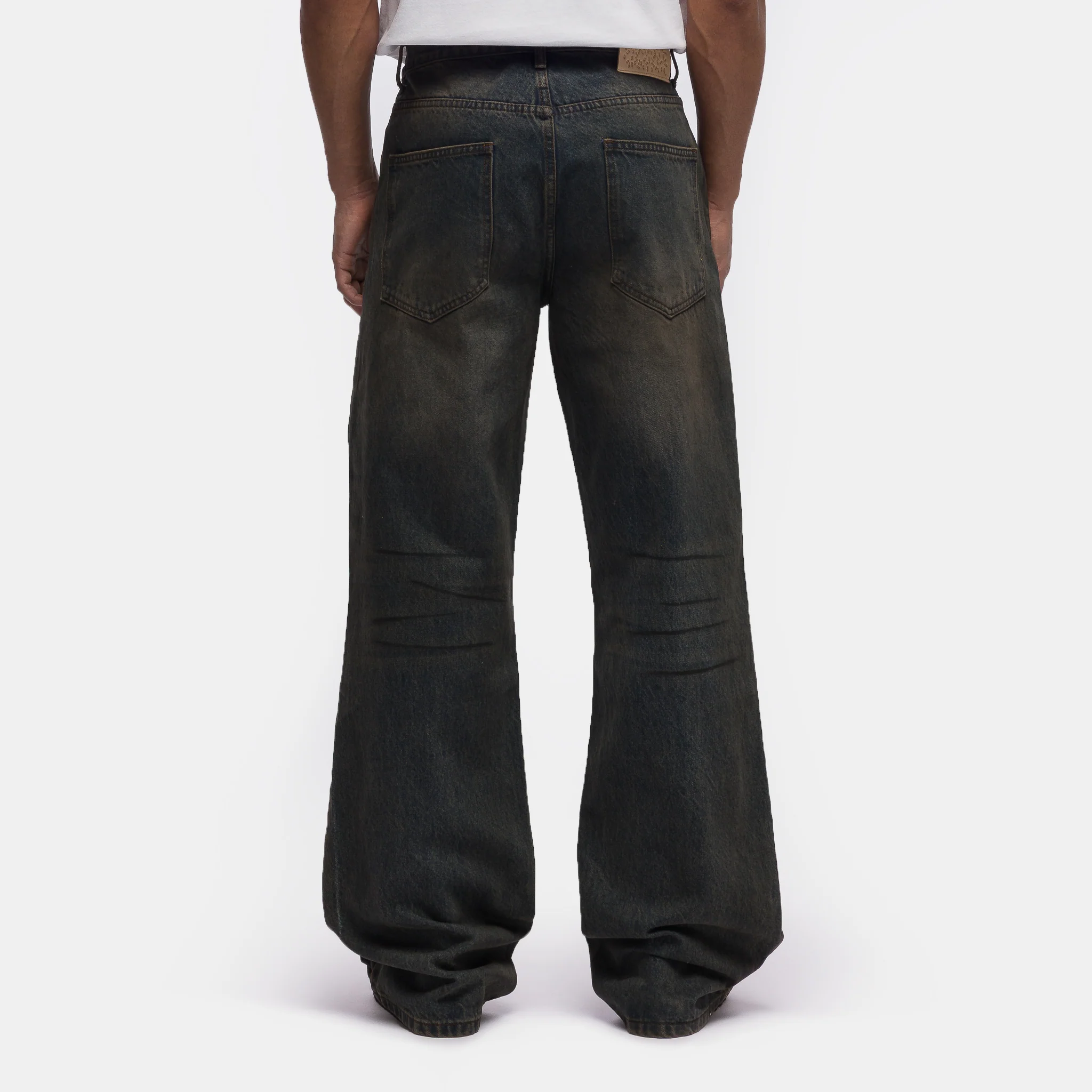 LAX Straight Cut Jean in Washed Blue - Image 3