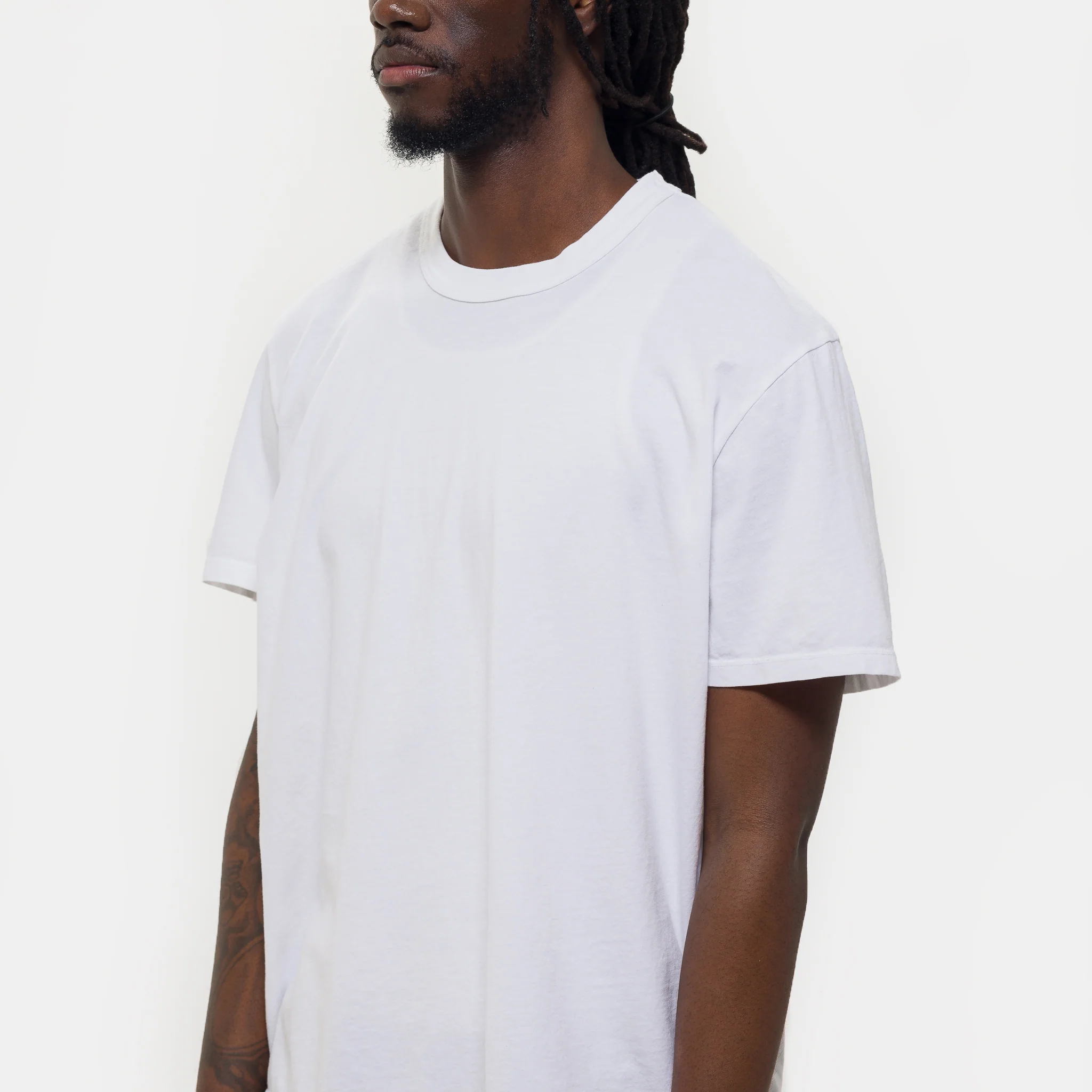 Lightweight Binded Neck T-Shirt in White - Image 4