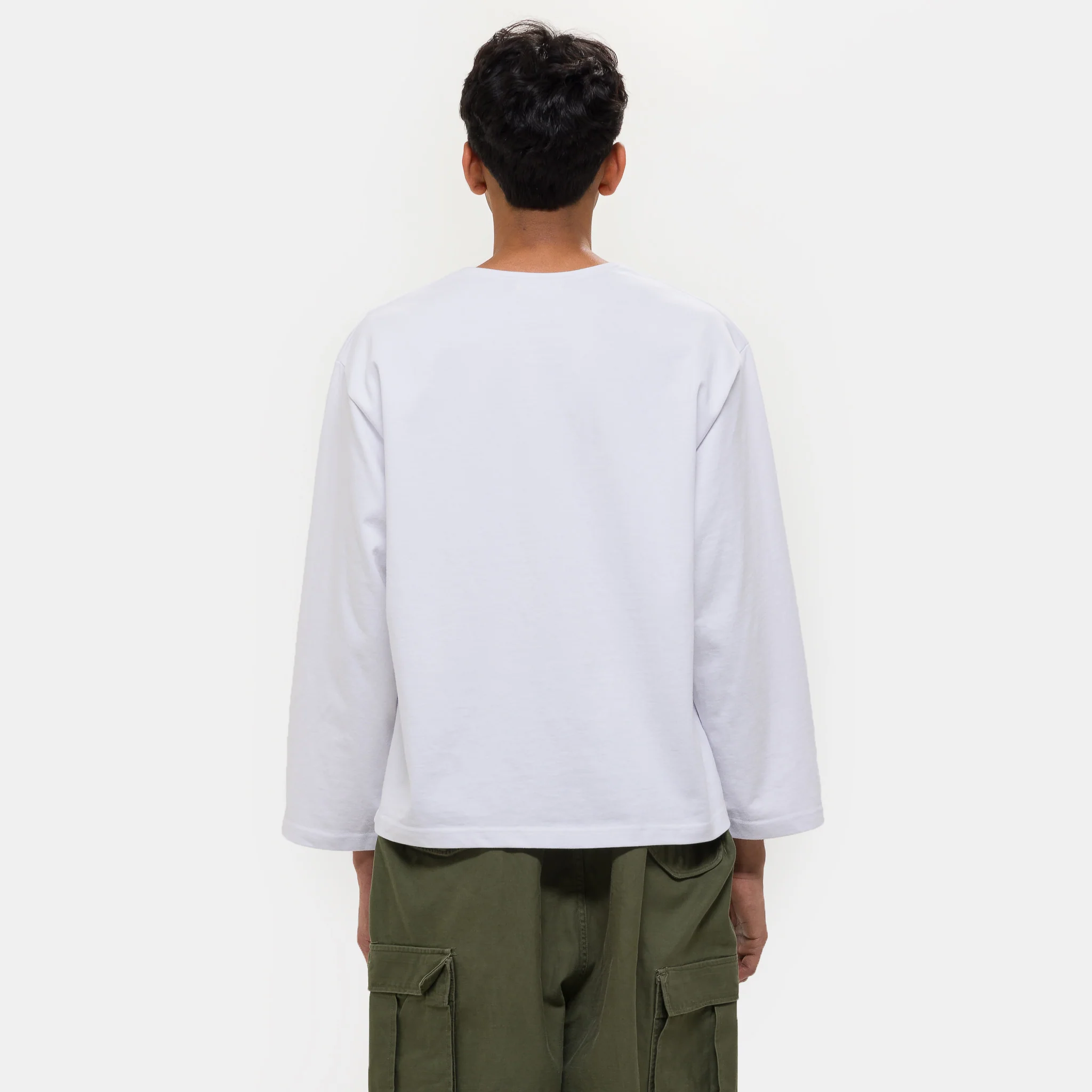 Longsleeve Wide T-Shirt in White - Image 3