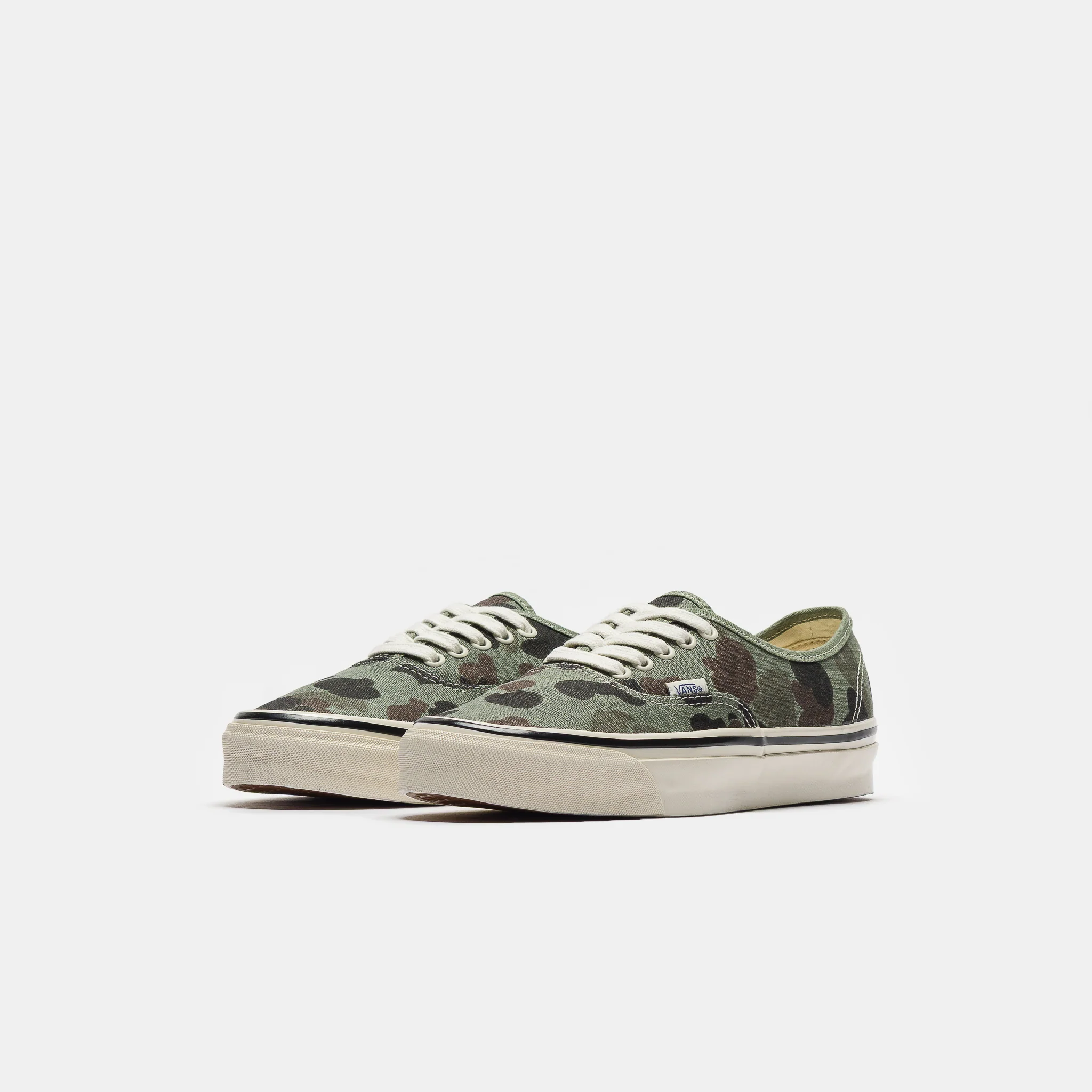LX Authentic 44 Sneaker in Duck Camo Green - Image 2