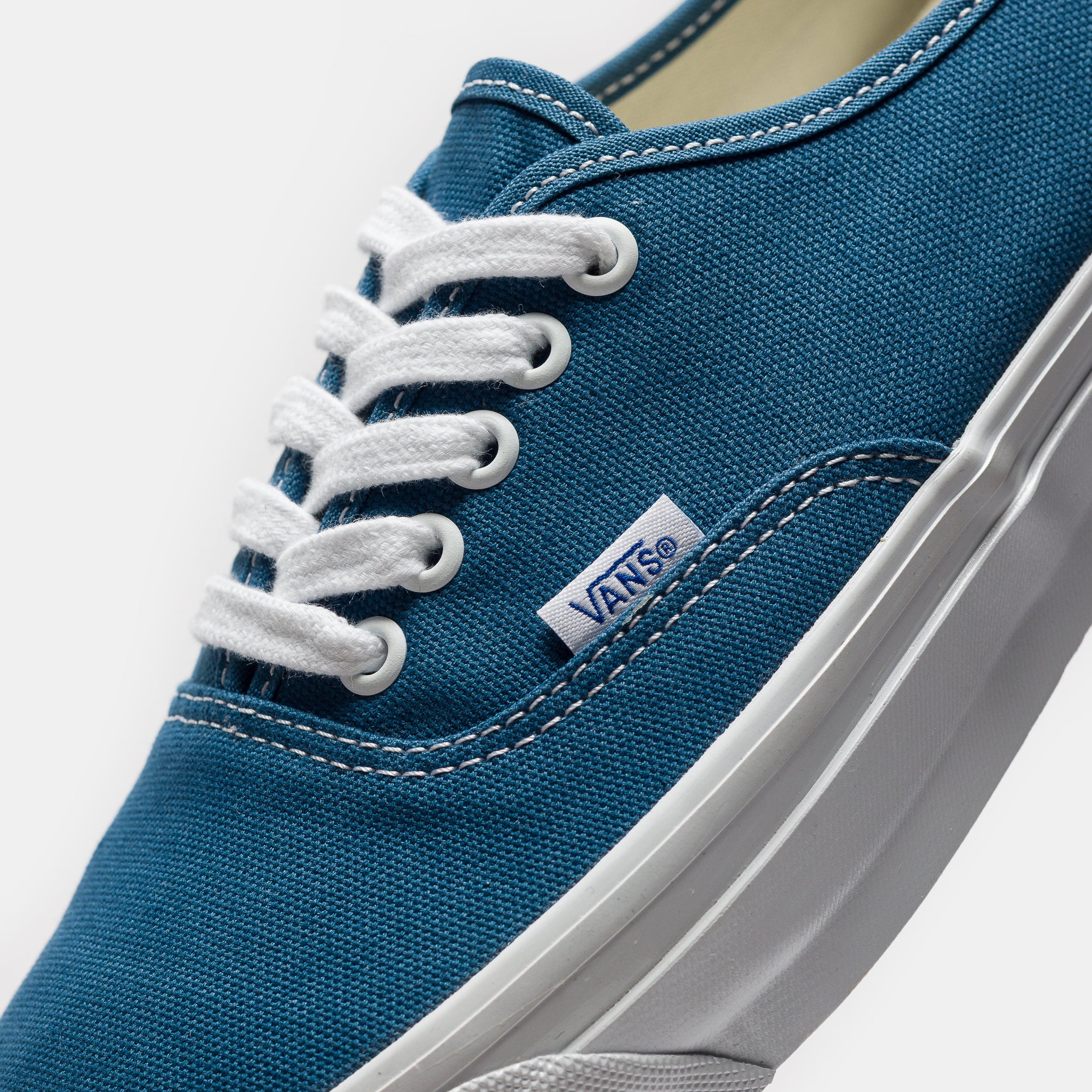 LX Authentic 44 Sneaker in Navy - Image 5