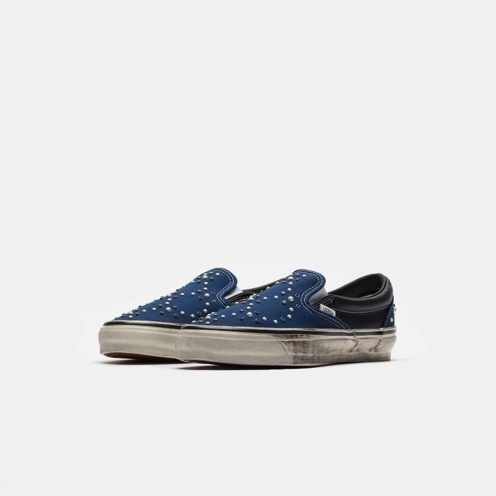 LX Classic Slip-On 98 Sneaker in Pearlized Indigo - Image 2